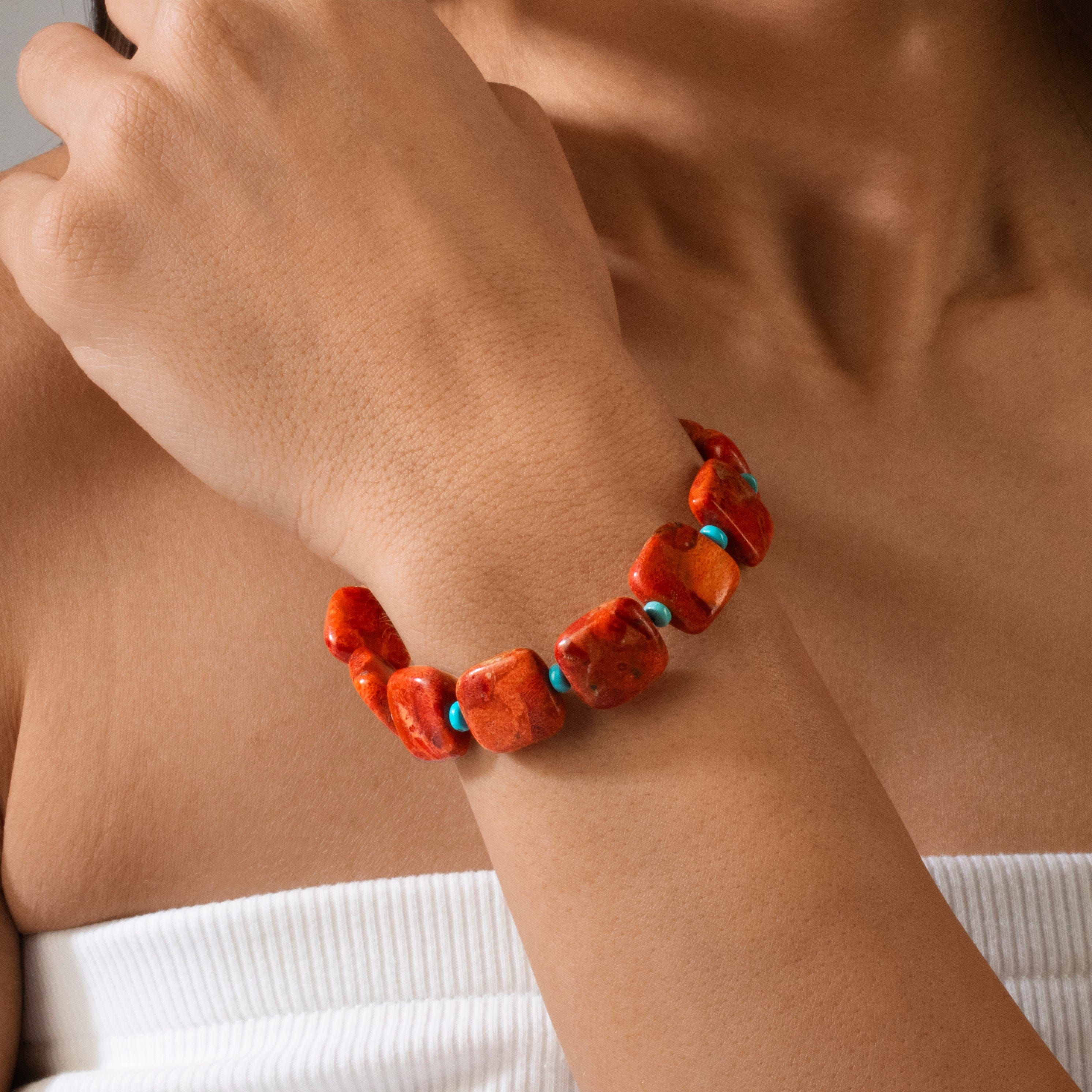 KALIFANO Gemstone Jewelry 6.5" Red Coral & Howlite Turquoise Bracelet with Sterling Silver Lobster Clasp 925B-17-RCTQ