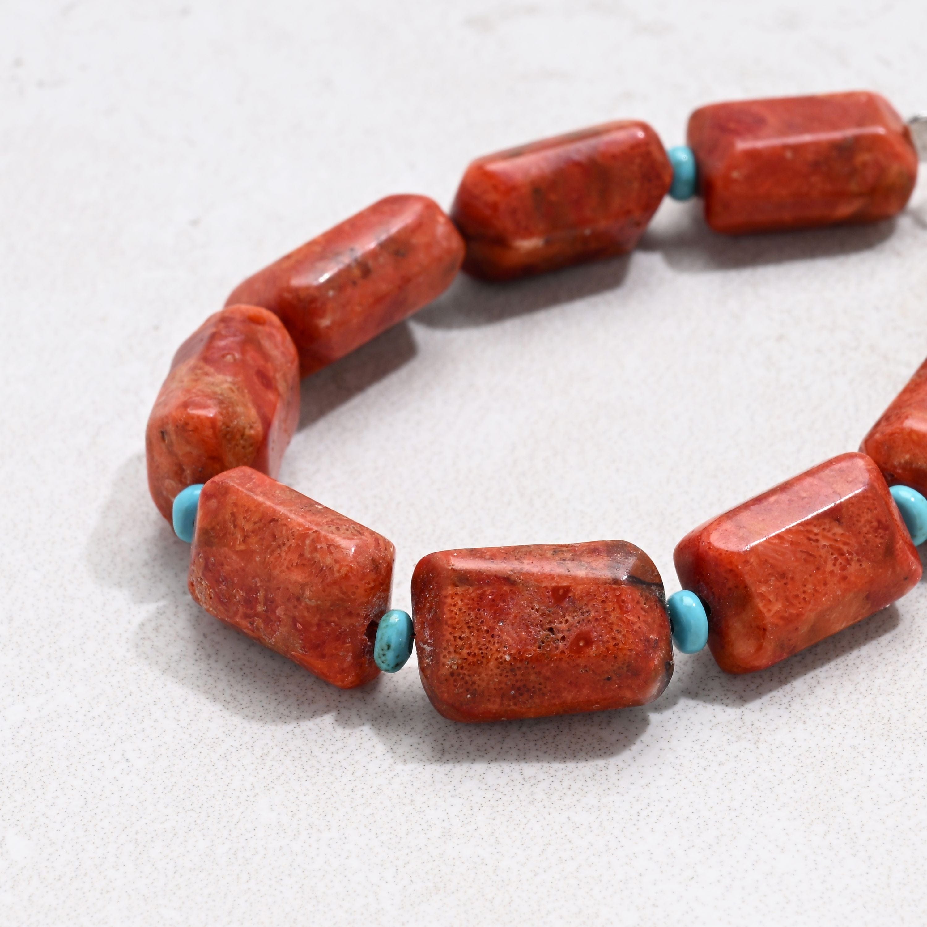 KALIFANO Gemstone Jewelry 6.5" Red Coral & Howlite Turquoise Bracelet with Sterling Silver Lobster Clasp 925B-18-RCTQ