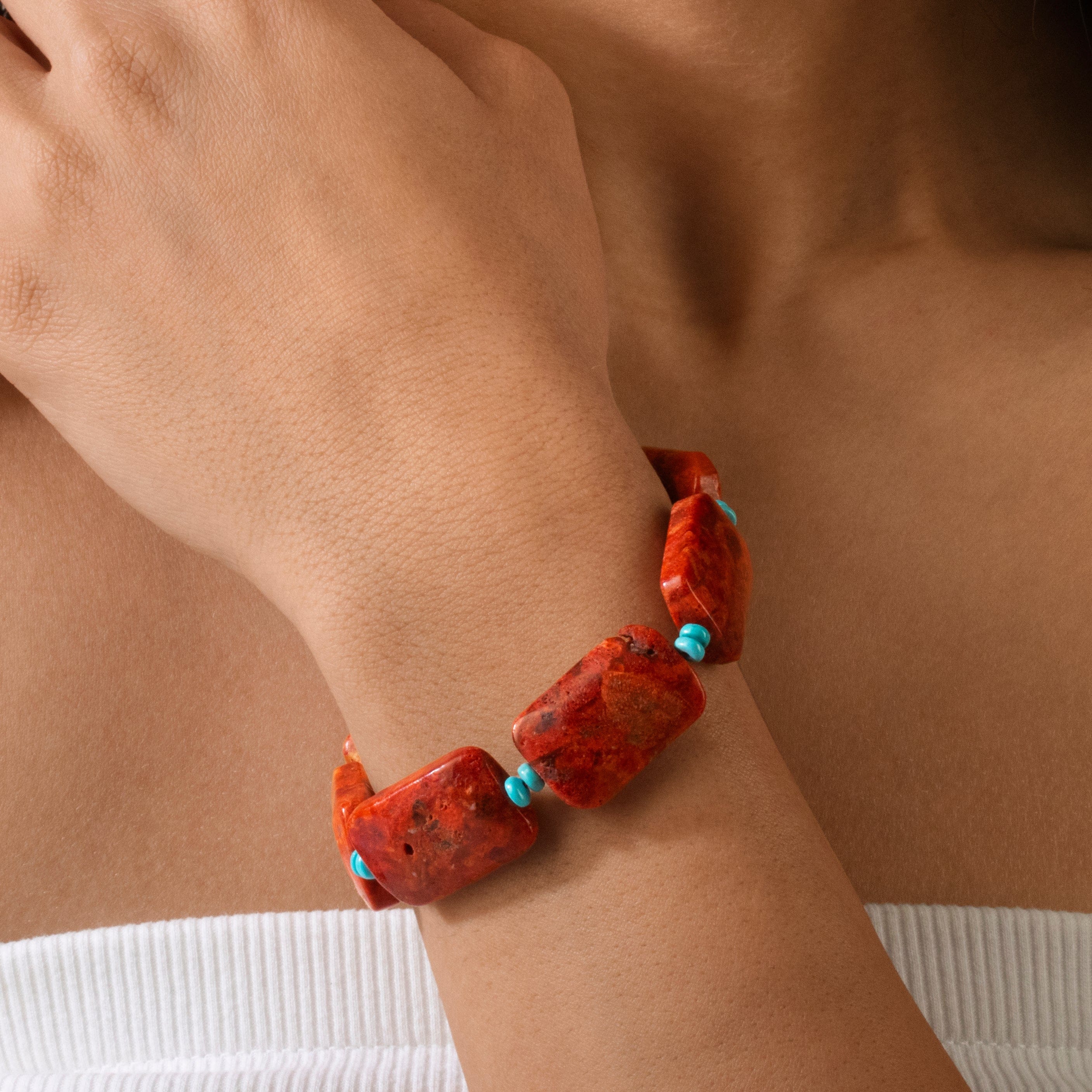 KALIFANO Gemstone Jewelry 6.5" Red Coral & Howlite Turquoise Bracelet with Sterling Silver Lobster Clasp 925B-19-RCTQ