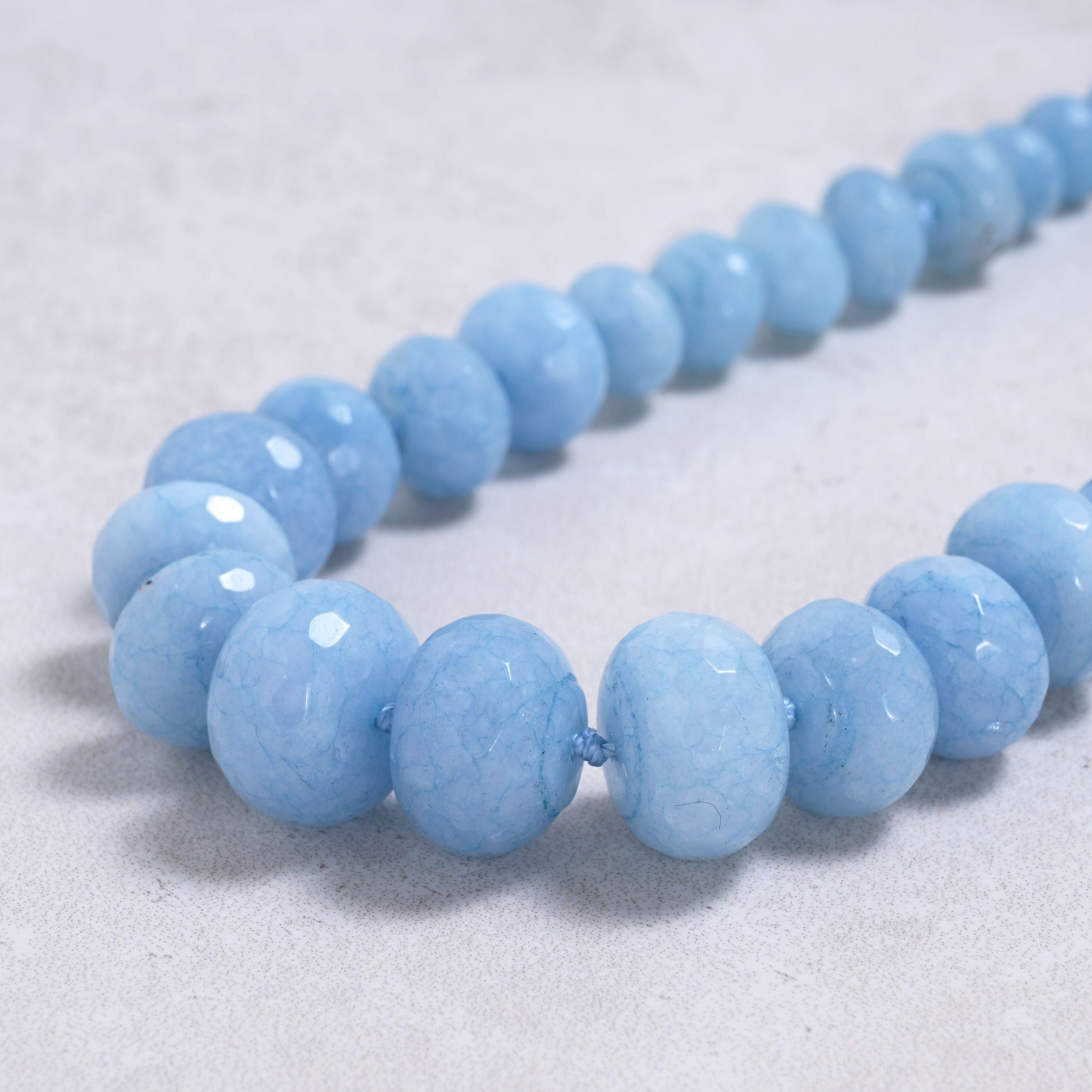 Kalifano Gemstone Jewelry Aquamarine Gradual Gemstone Necklace with Sterling Silver Clasp - 22" 9GN-AQ2