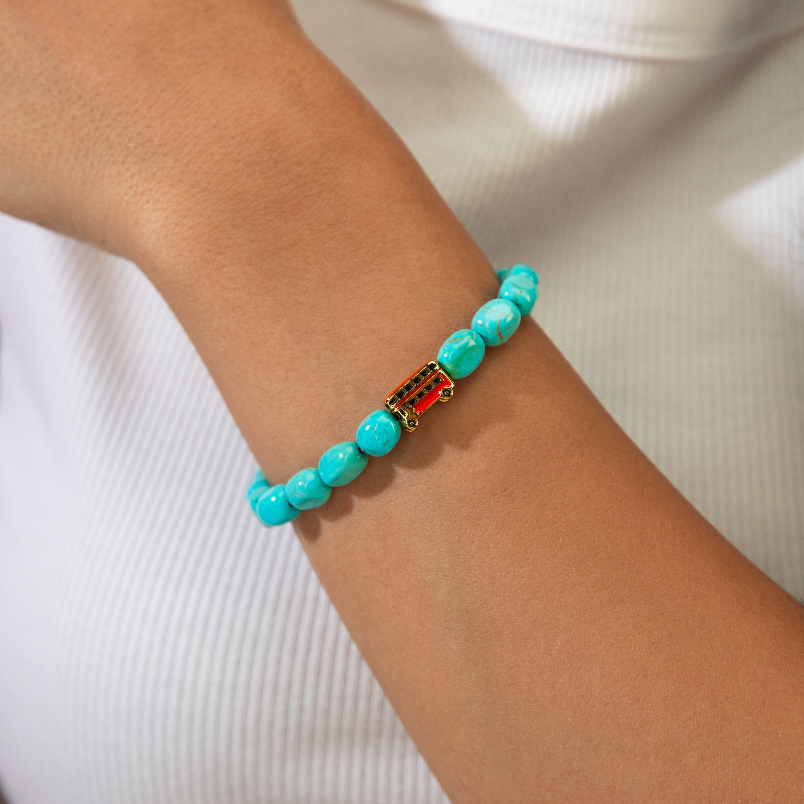 KALIFANO Gemstone Jewelry Howlite Turquoise Natural Gemstone Stretch Bracelet With London Routemaster Bus Accent Bead