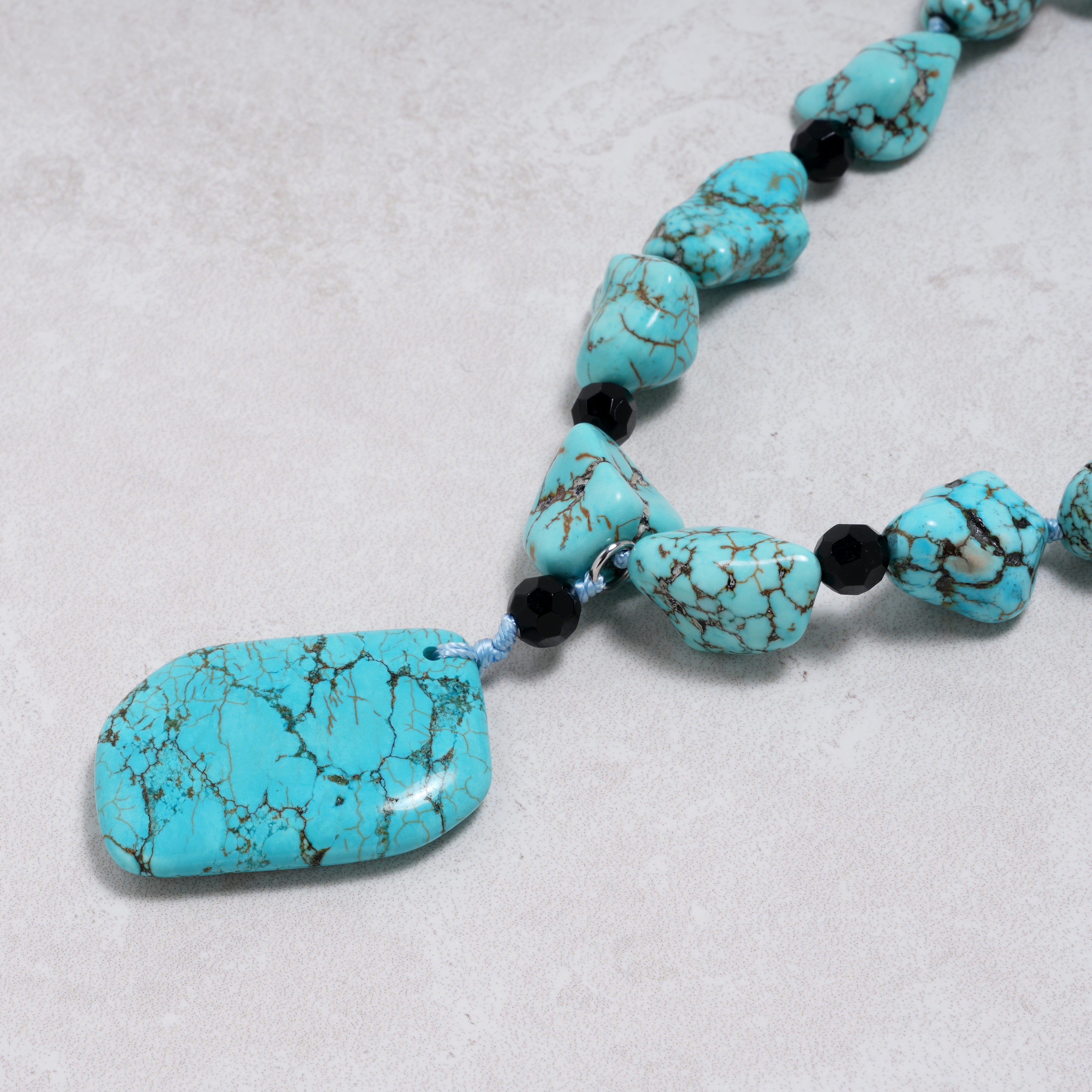 KALIFANO Gemstone Jewelry Howlite Turquoise Necklace With Stainless Steel Clasp - 22" HTN-15