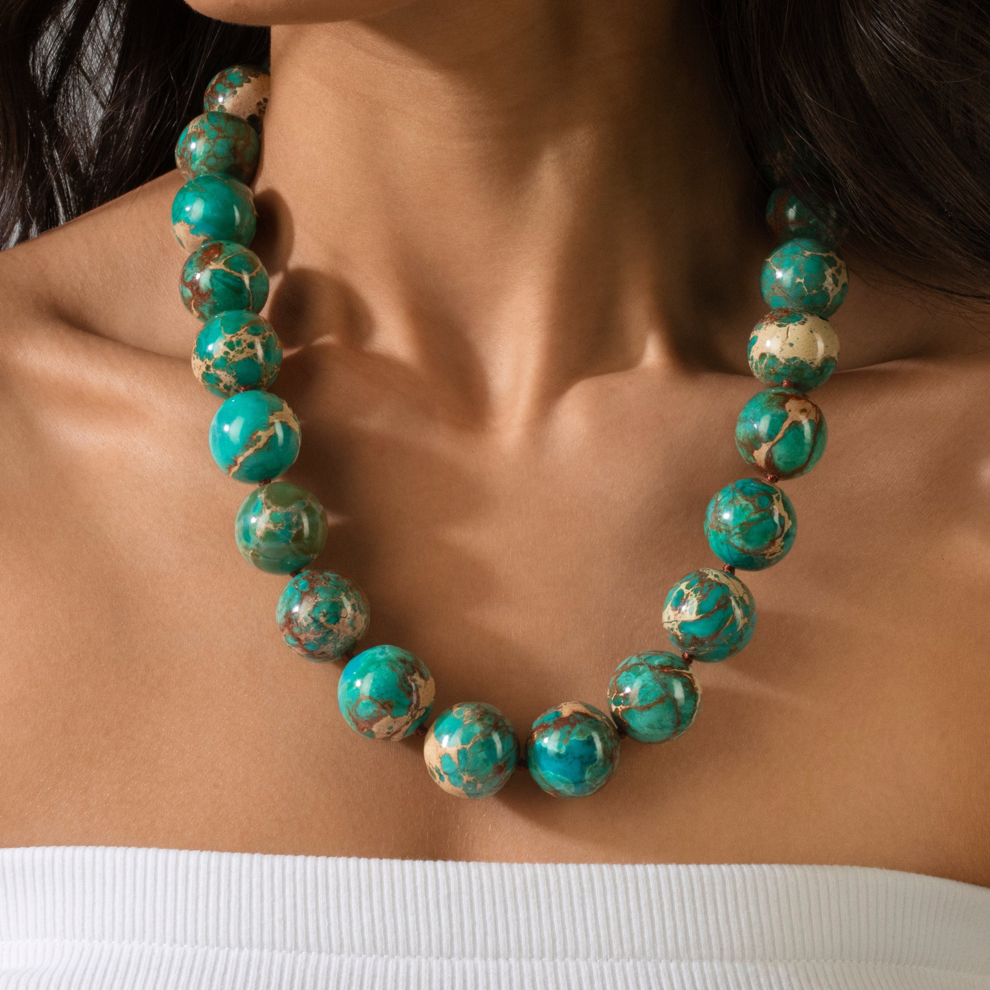 Kalifano Gemstone Jewelry Turquoise 18-20mm Round Gemstone Necklace with Sterling Silver Clasp - 22" 9SN-TQ4