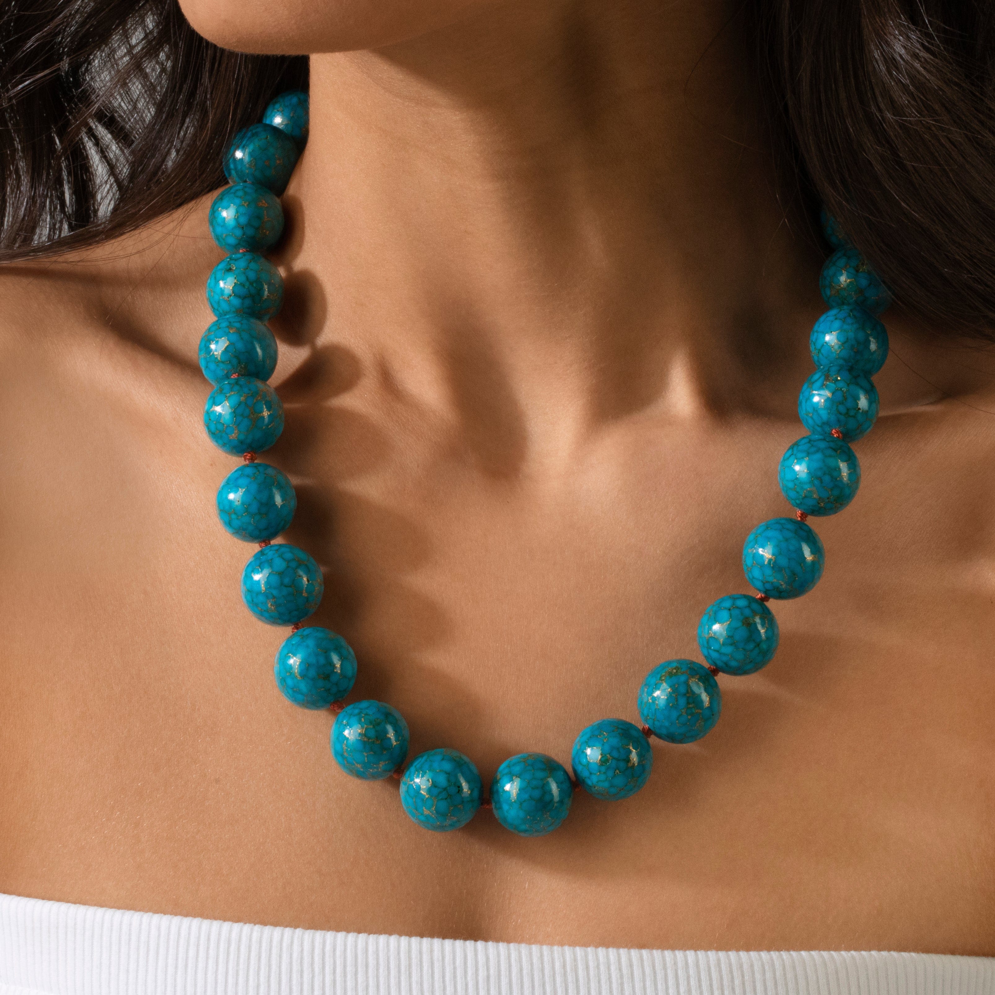 Kalifano Gemstone Jewelry Turquoise 18mm Round Gemstone Necklace with Sterling Silver Clasp - 22" 9SN-TQ3