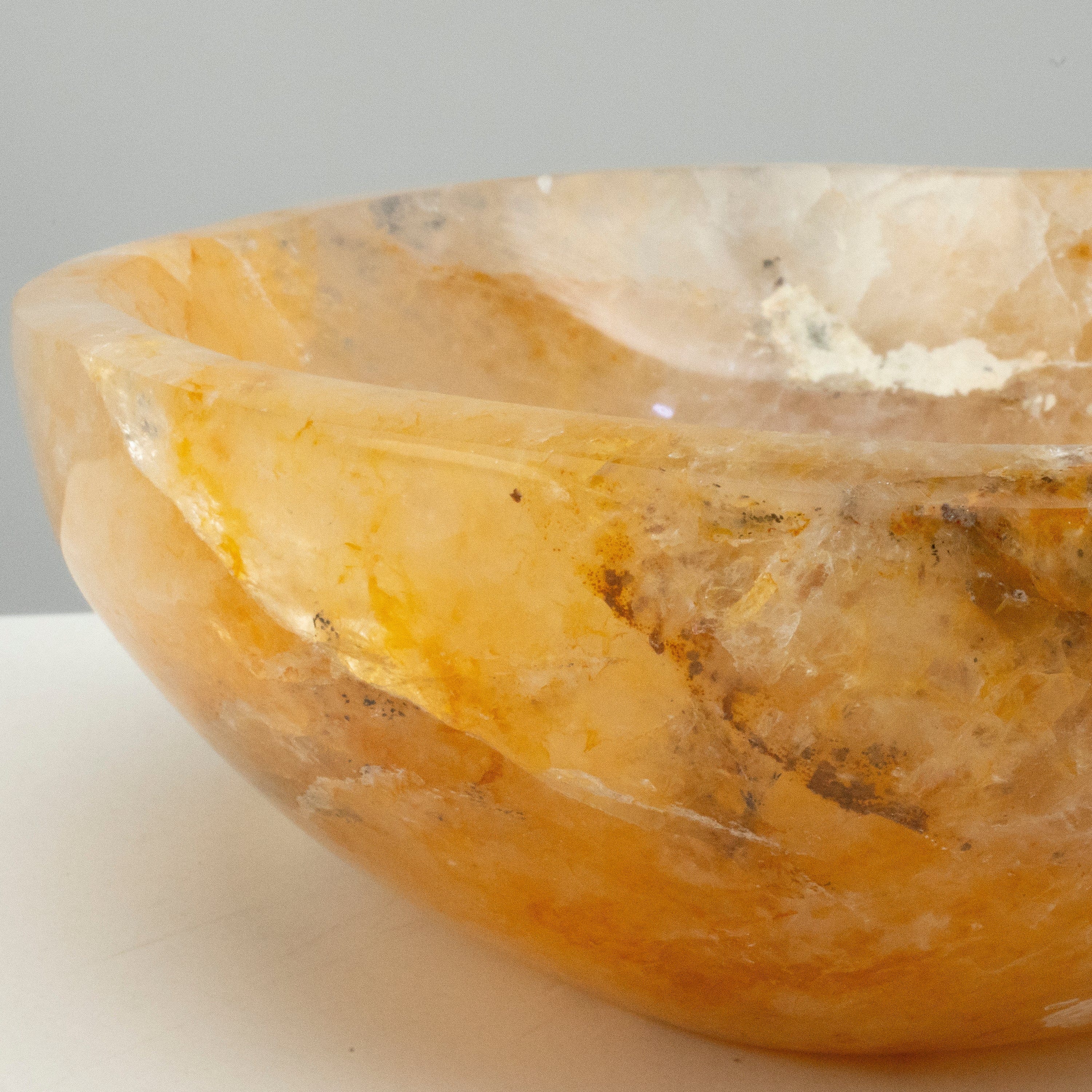 KALIFANO Golden Healer Natural Golden Healer Quartz Bowl (Hematoid Quartz) - 7" / 1,560 grams BHQ1400.001