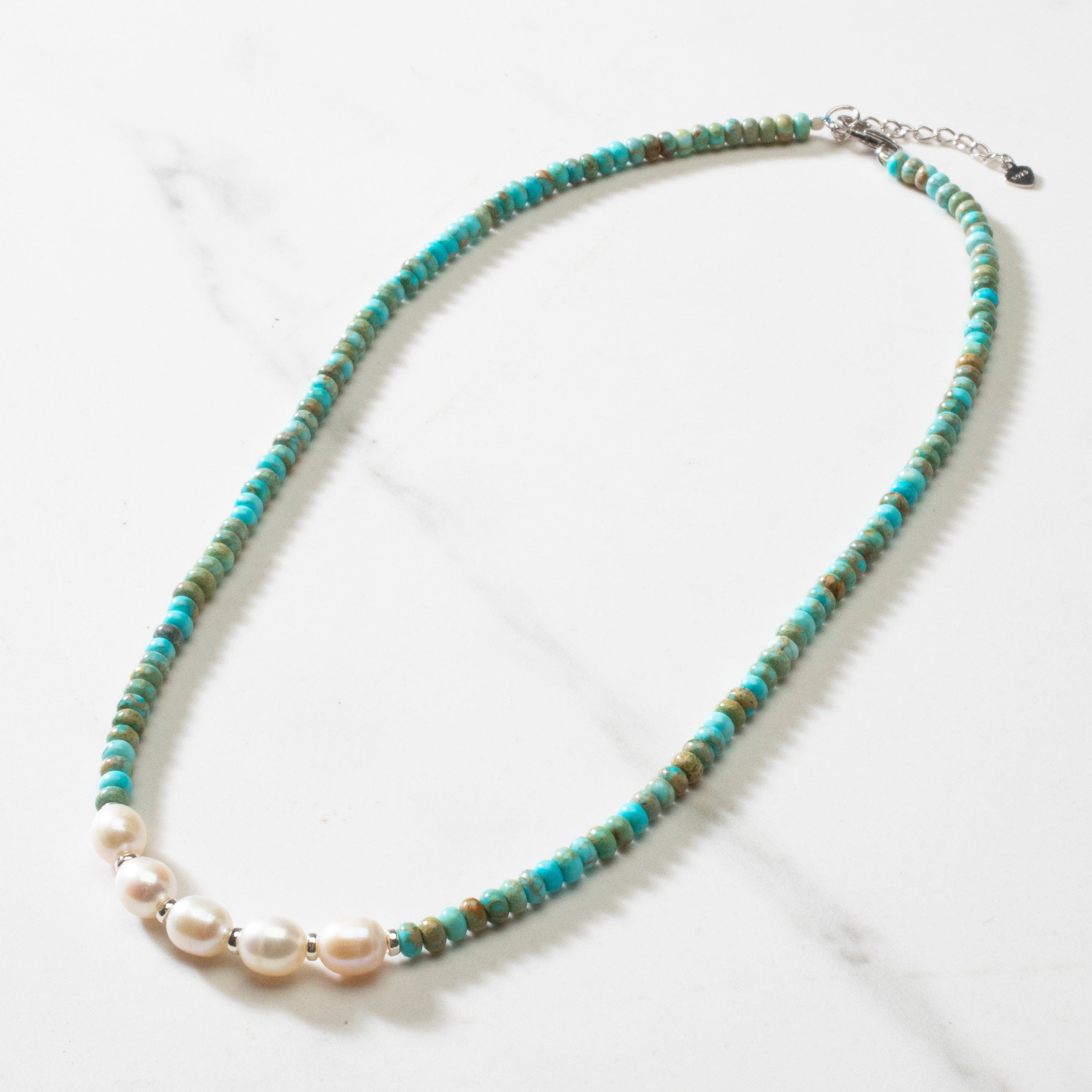 KALIFANO Jewelry 4mm Faceted King Howlite Turquoise Bead Necklace with 5 Pearls with 925 Silver Clasp 4MKT