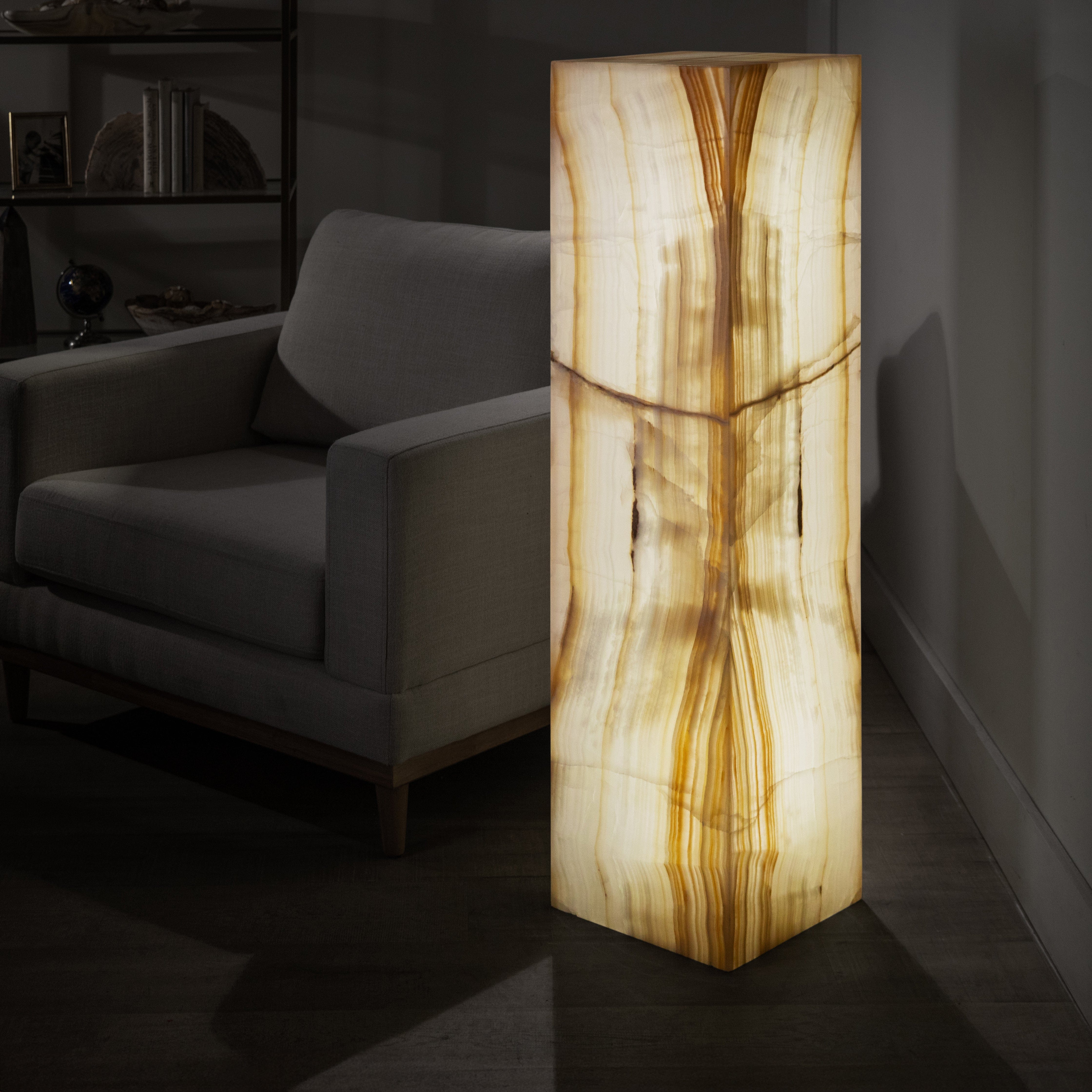 Kalifano Light Towers Amber Onyx Light Tower - 47 in LT120x30.002