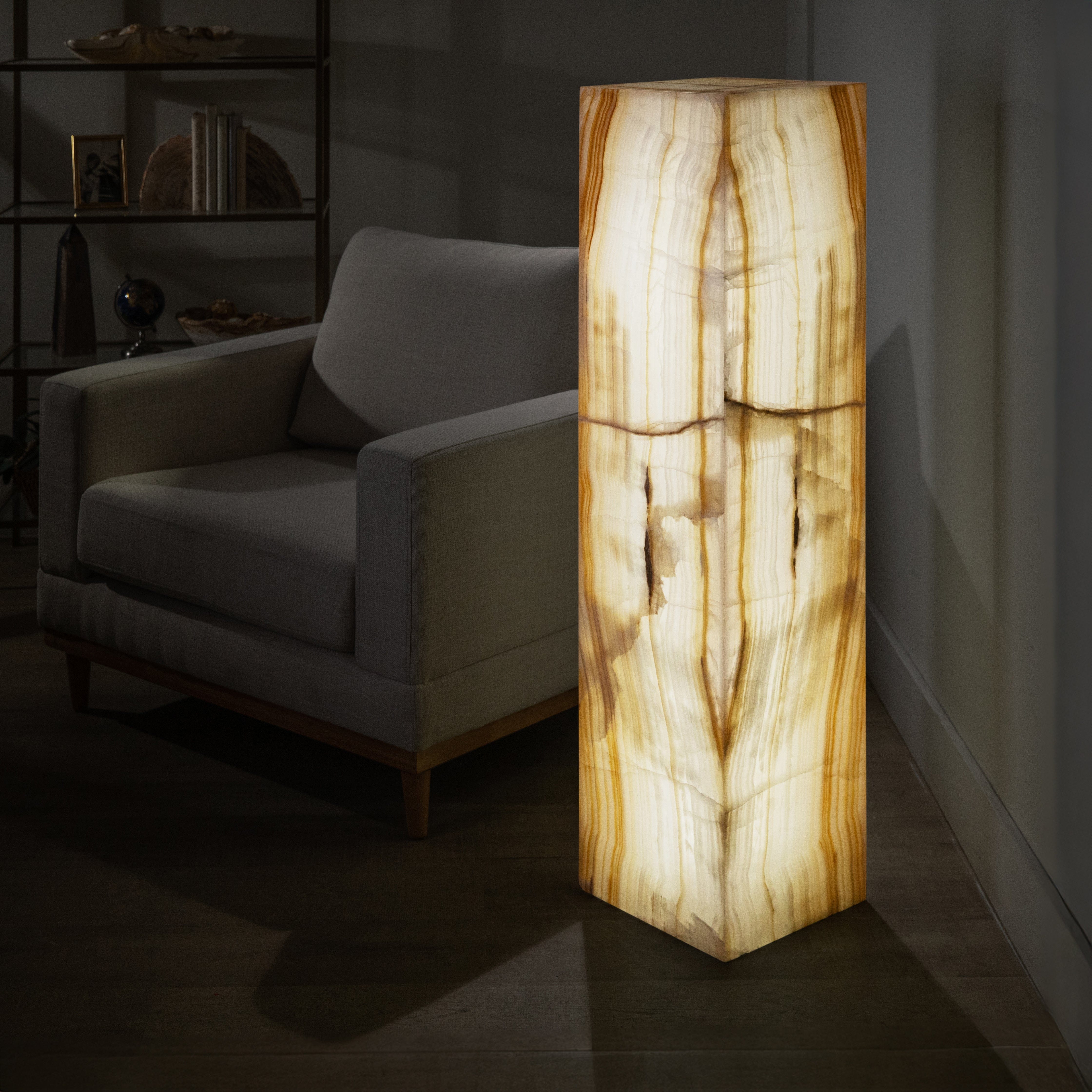 Kalifano Light Towers Amber Onyx Light Tower - 47 in LT120x30.002