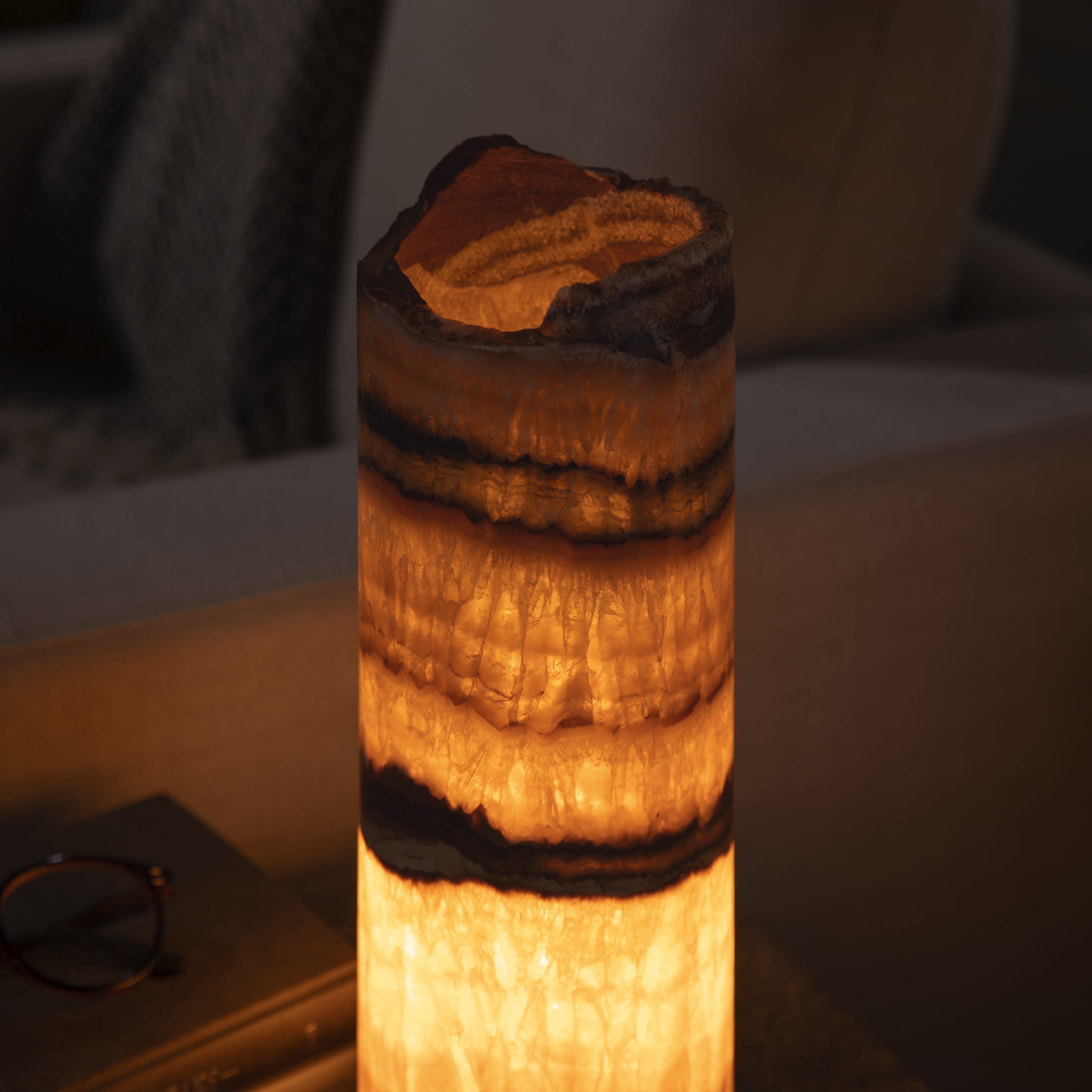 Kalifano Light Towers Onyx Cylinder Light Tower from Mexico - 12" LTCL3010.016