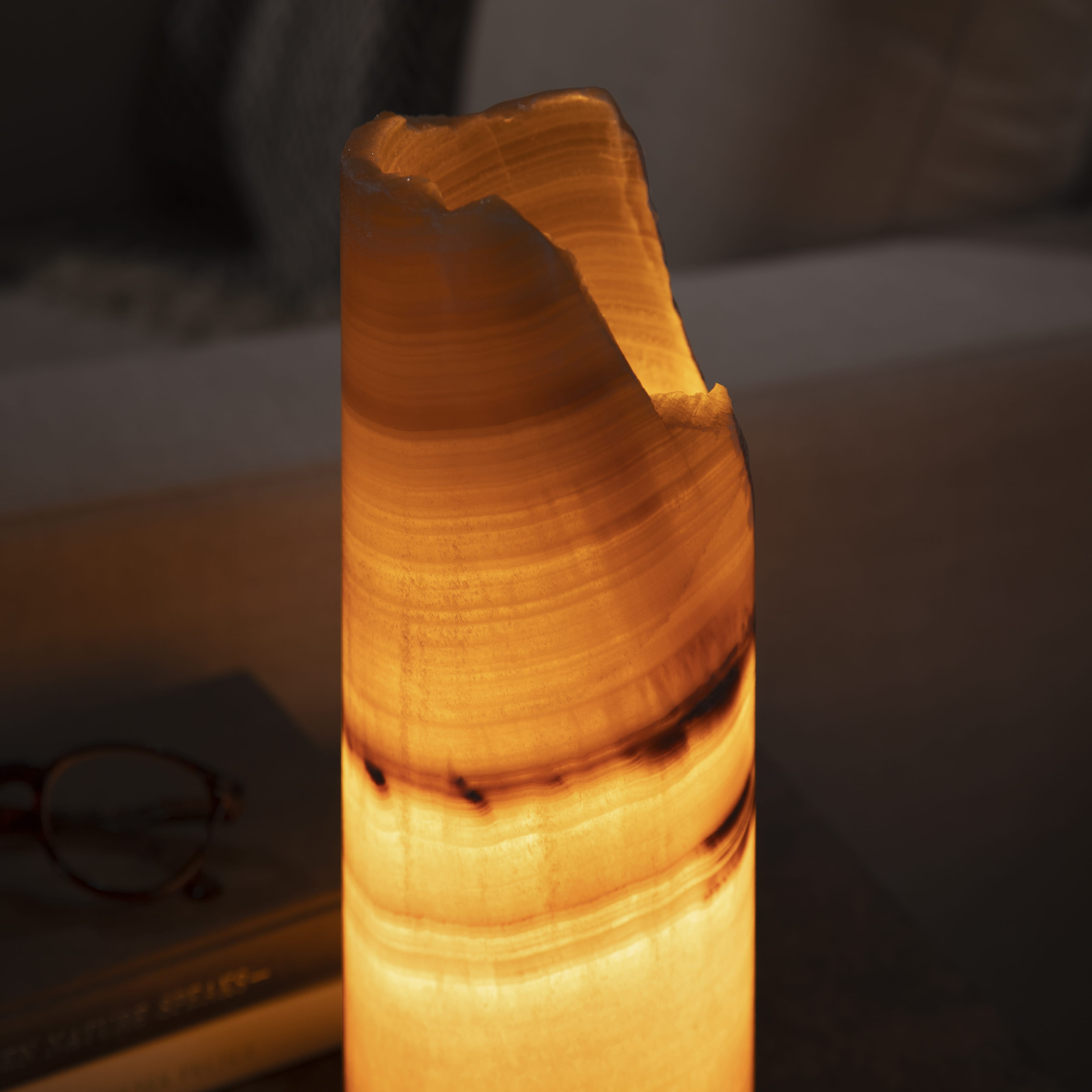 Kalifano Light Towers Onyx Cylinder Light Tower from Mexico - 12" LTCL3010.017