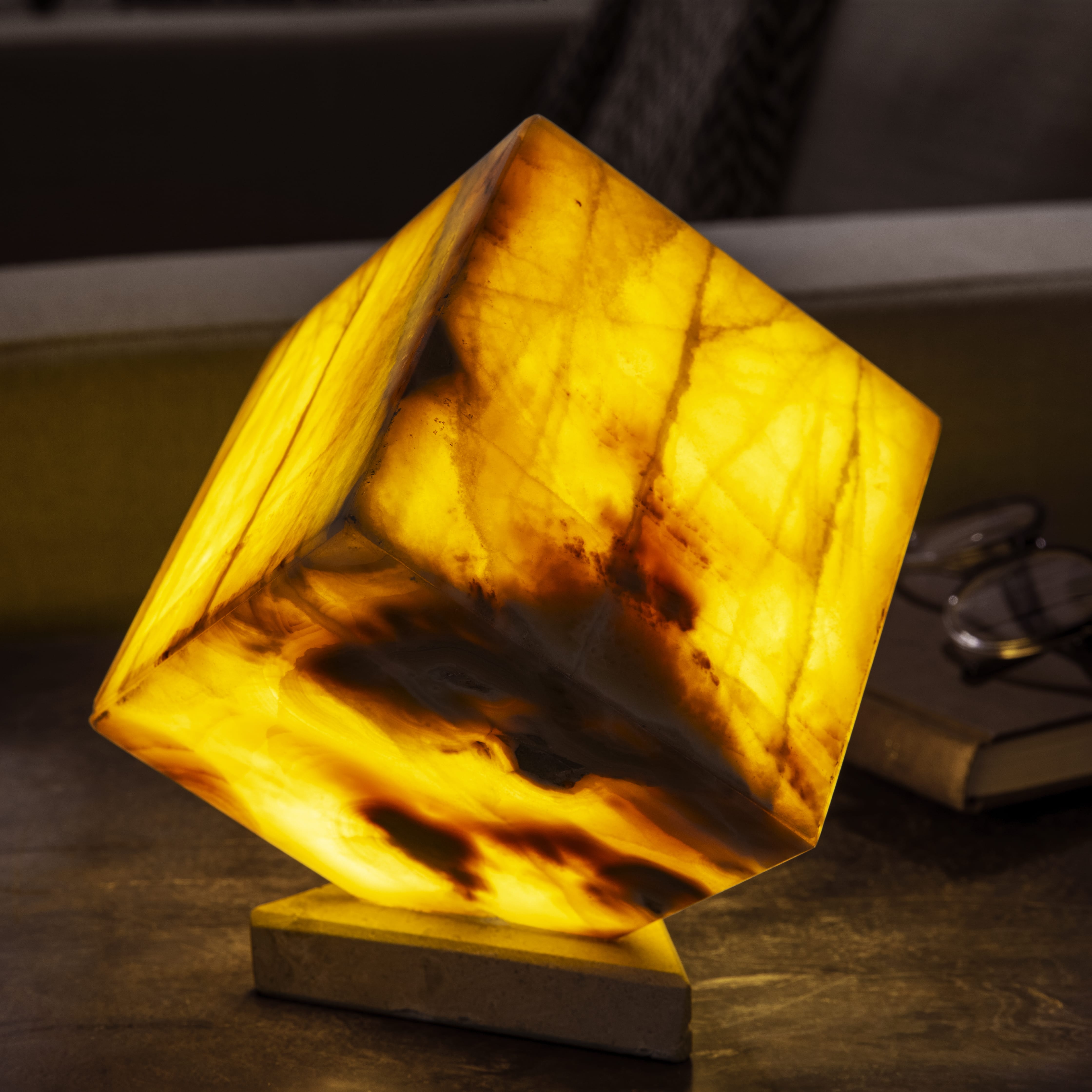 Kalifano Light Towers Onyx Light Cube from Mexico - 8.5" LTC12.002