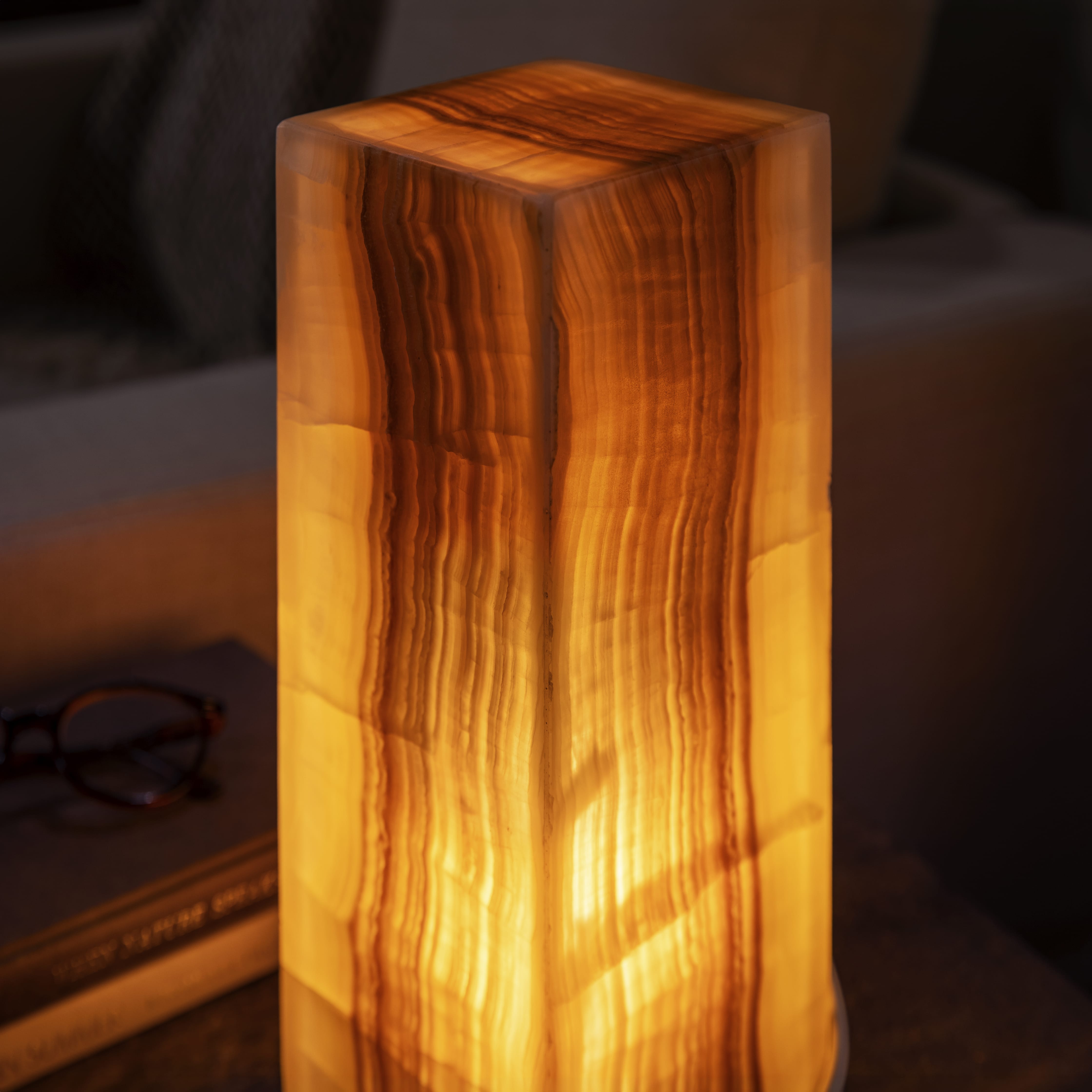 Kalifano Light Towers Onyx Light Tower from Mexico - 12" LT30X12.029