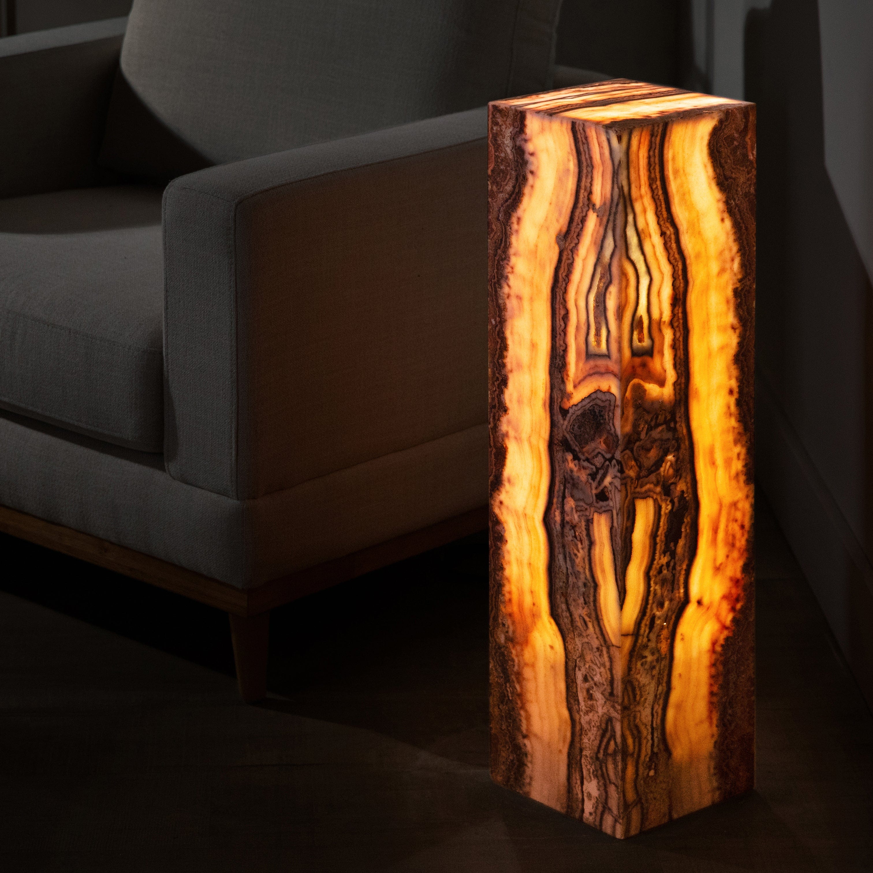 Kalifano Light Towers Pink Serpentine Onyx Light Tower - 30 in LT75X20.001