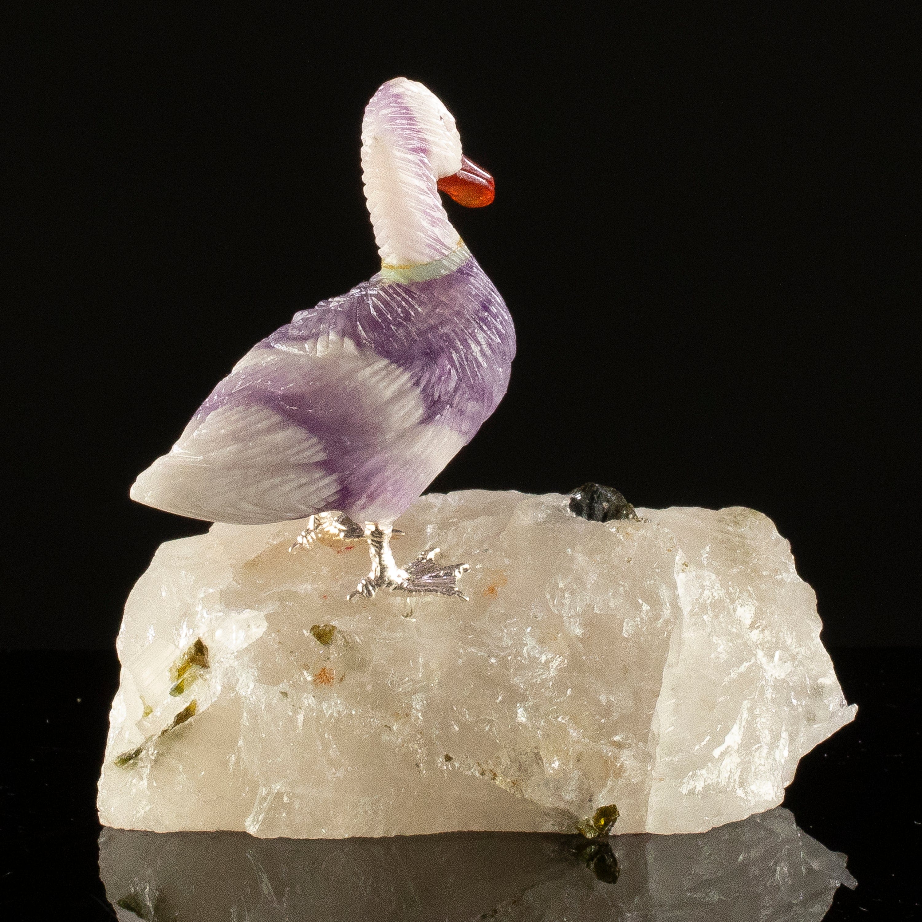 KALIFANO Love Birds Carvings Peter Muller Amethyst Duck Carving on Tourmaline Base LB.D114.012