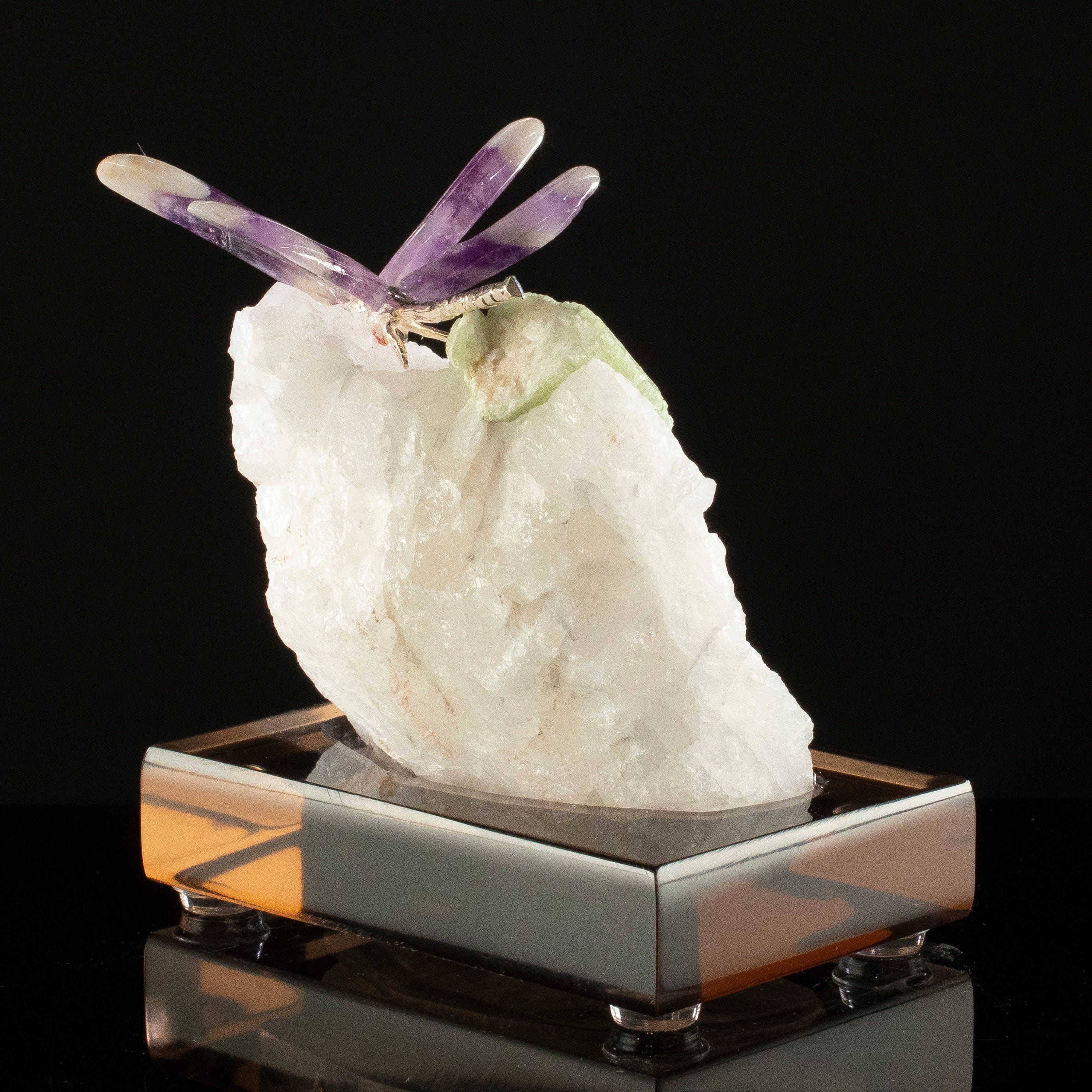 KALIFANO Love Birds Carvings Peter Muller Chevron Amethyst Dragonfly Carving on Tourmaline Base LB.E104.036