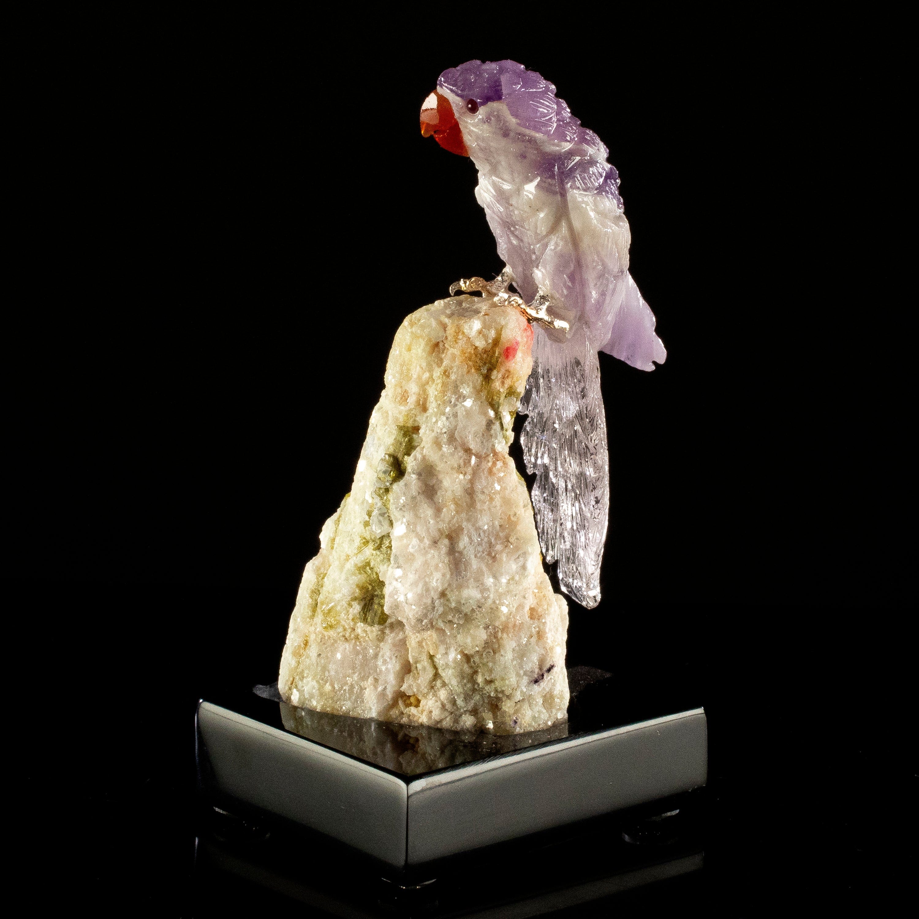 KALIFANO Love Birds Carvings Peter Muller Chevron Amethyst Macaw Carving on Watermelon Tourmaline Base LB.C116.014