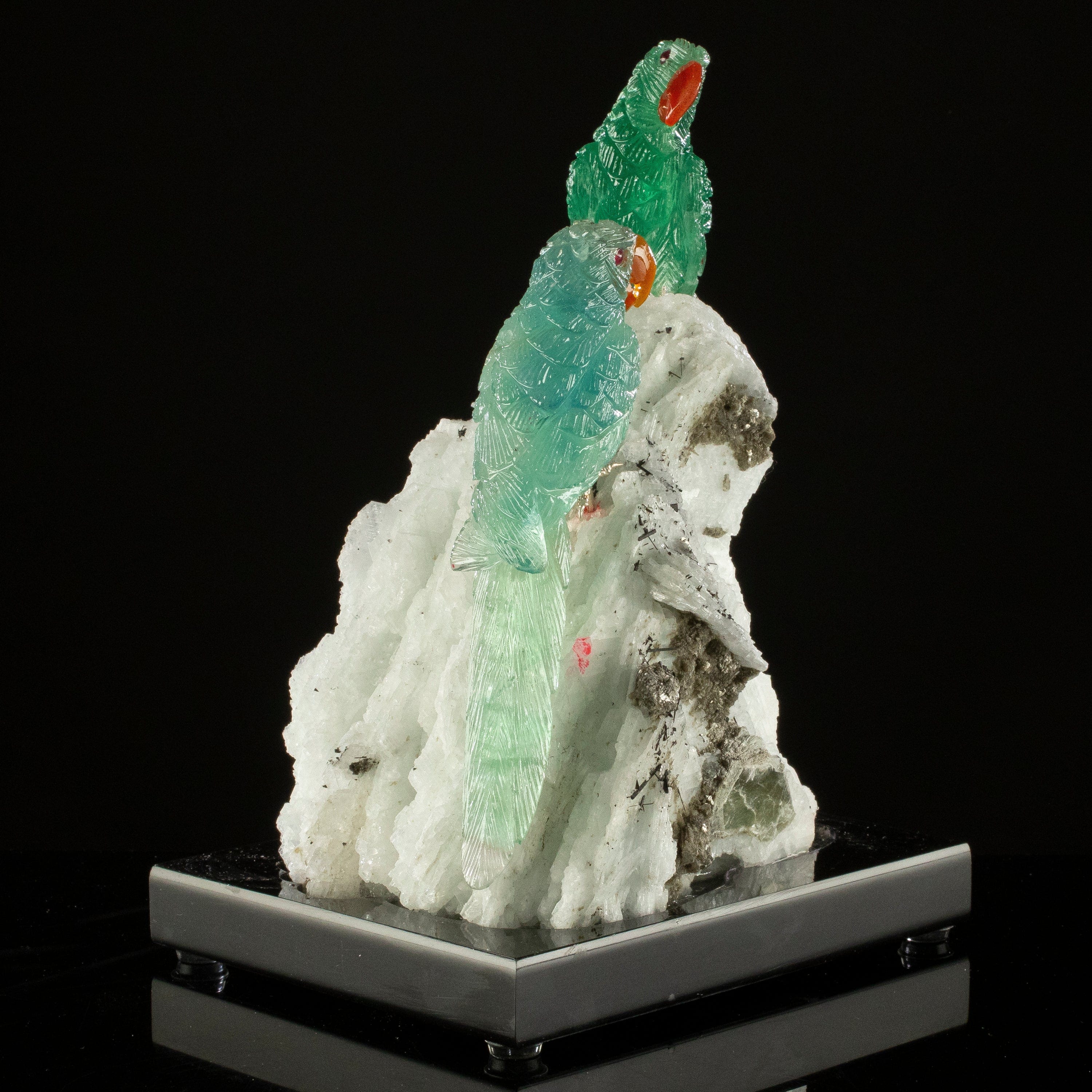 KALIFANO Love Birds Carvings Peter Muller Fluorite Macaw Couple Carving on Mica & Calcite Base LB.B201.009