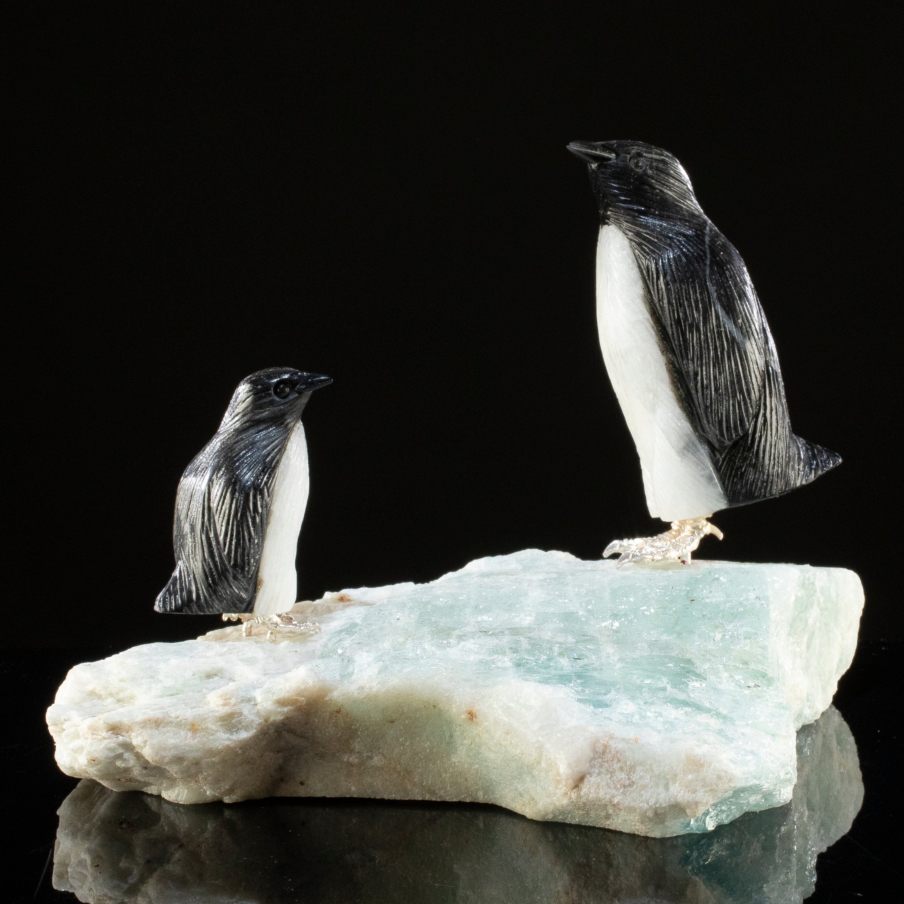 KALIFANO Love Birds Carvings Peter Muller Obsidian & Quartz Penguin Couple Carving on Aquamarine Base LB.A222.004