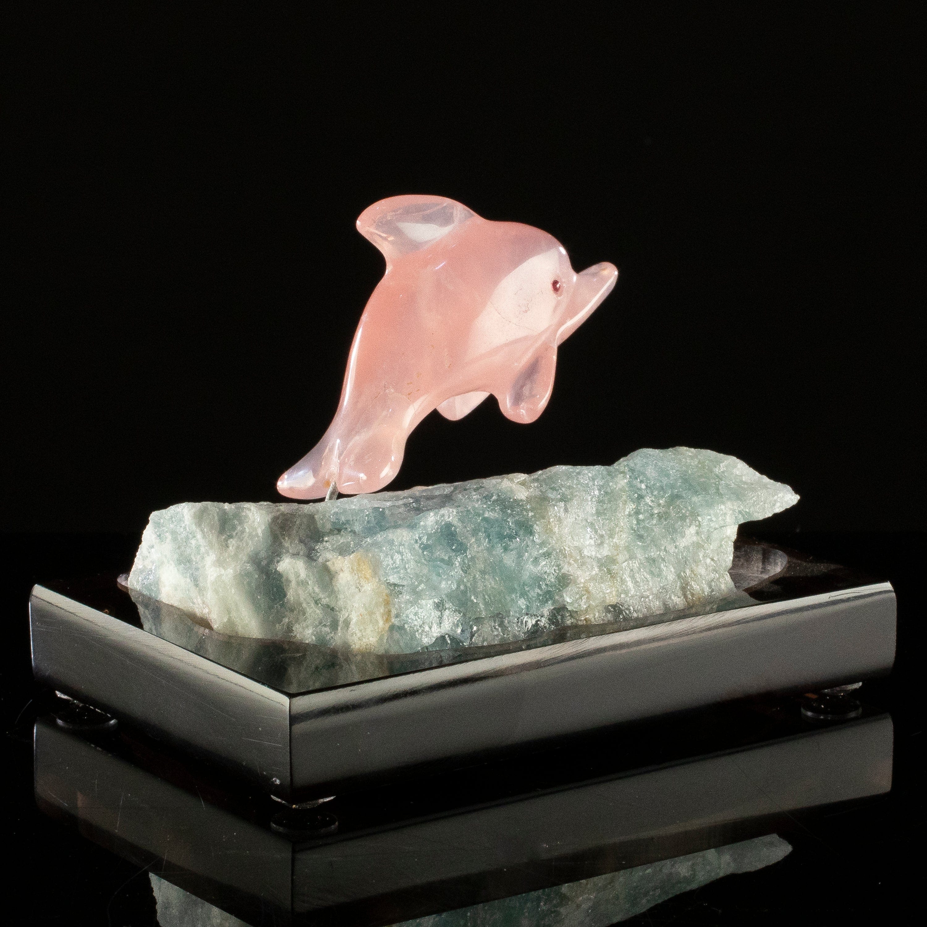 KALIFANO Love Birds Carvings Peter Muller Rose Quartz Dolphin Carving on Aquamarine Base LB.E107.001