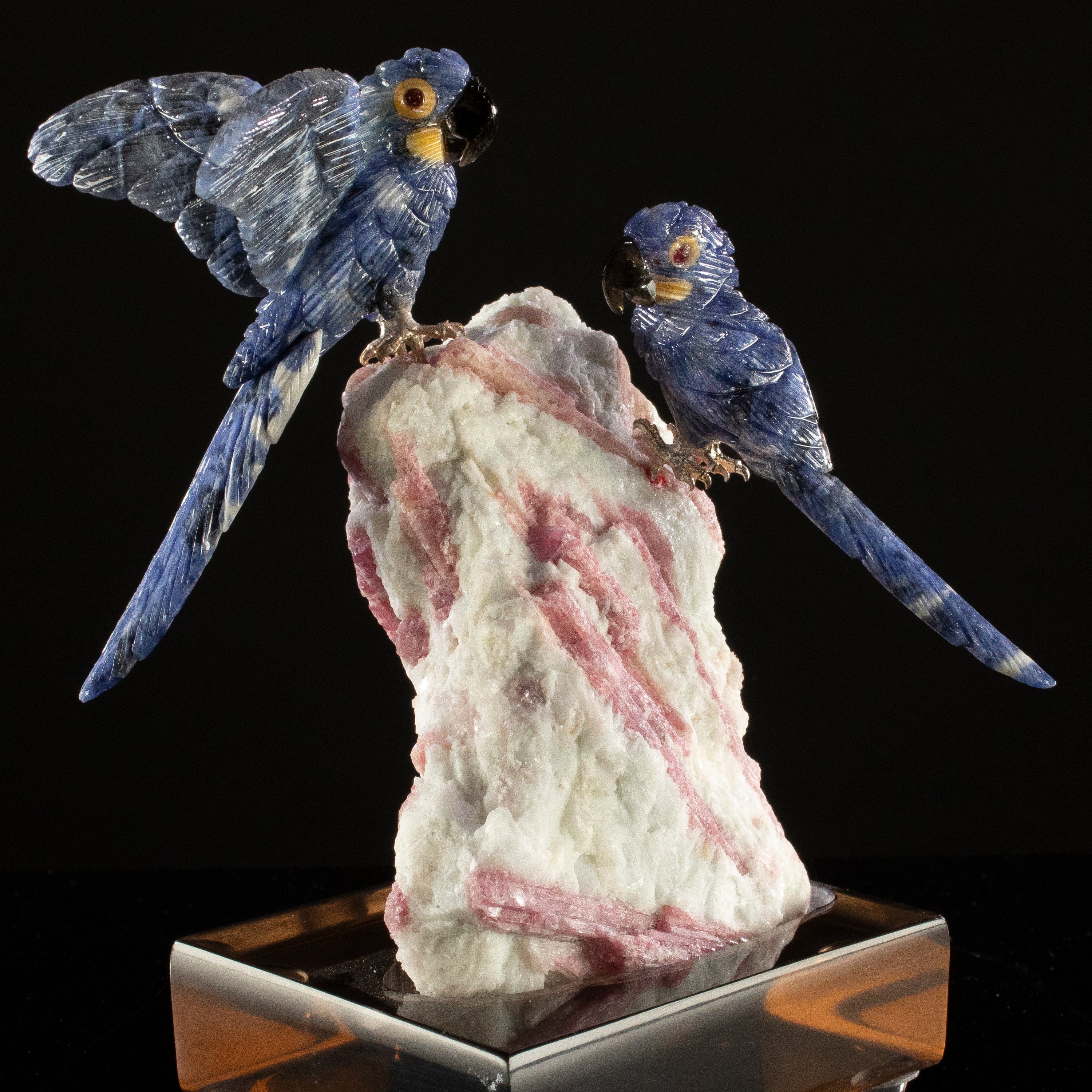 KALIFANO Love Birds Carvings Peter Muller Sodalite Hyacinth Macaw Couple Carving on Rubellite Base LB.C241.008