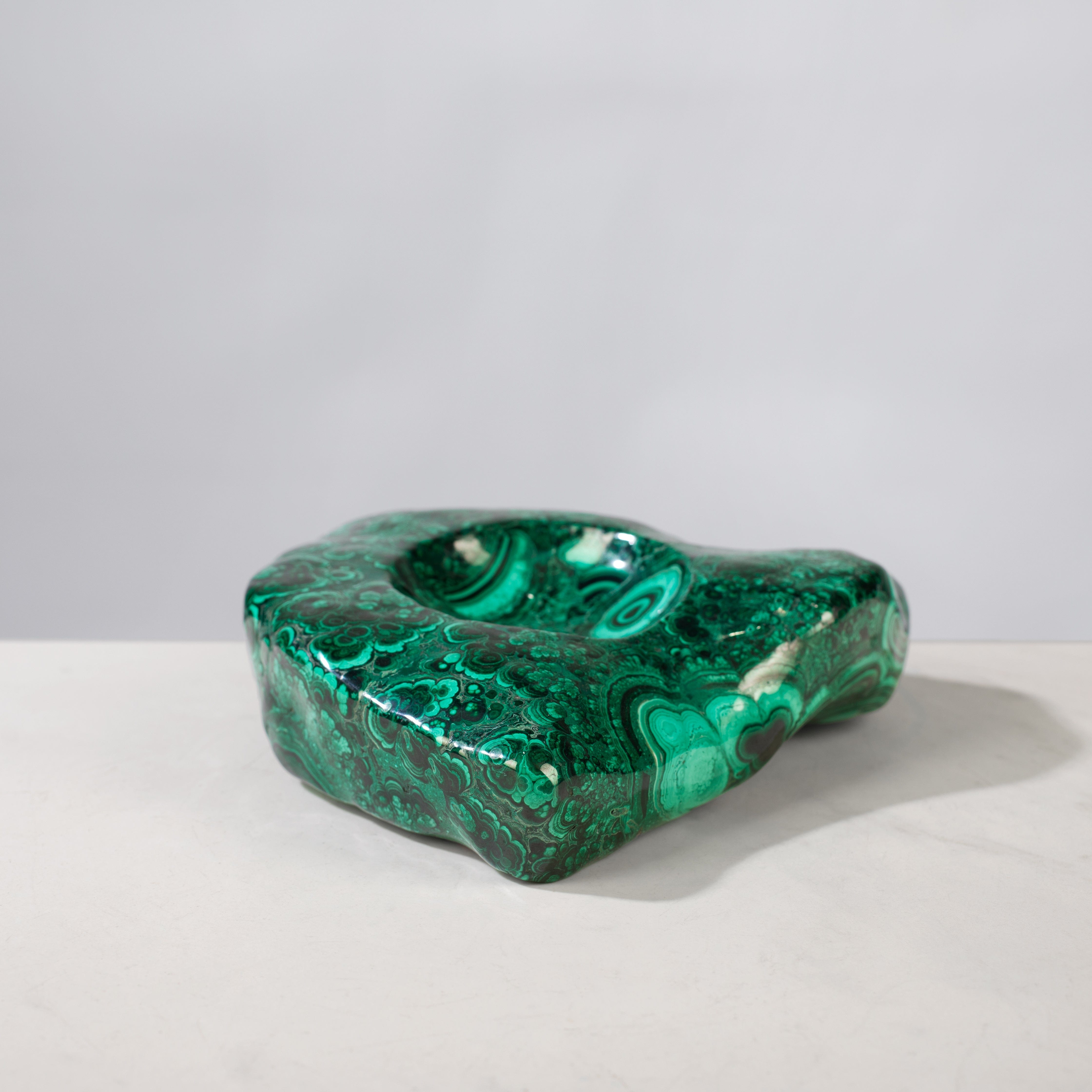 Kalifano Malachite Malachite Ashtray / Bowl Carving from Congo - 7.5" / 3,178 g MAA5800.002