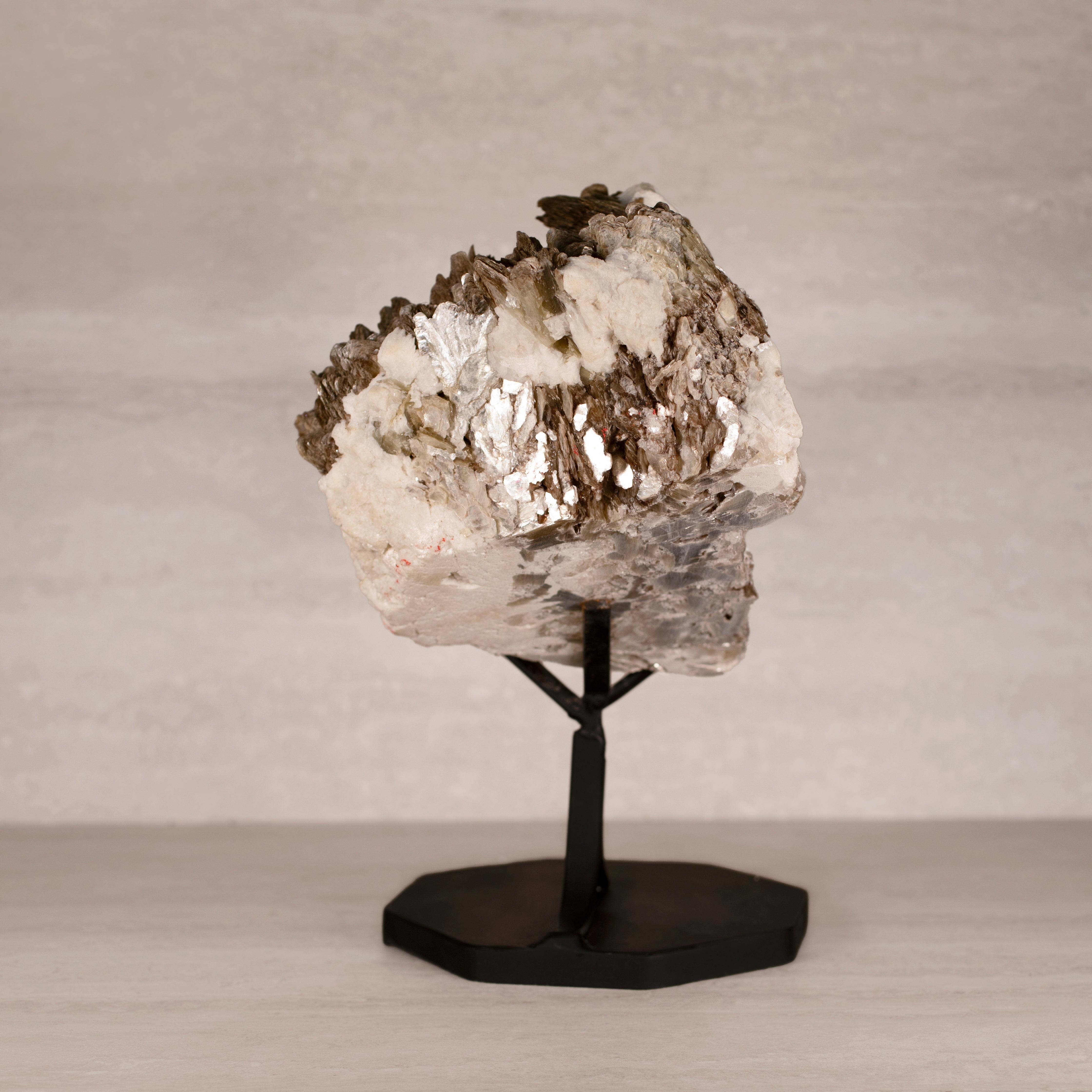 Kalifano Mica Natural Brazilian Mica & Albite on Custom Stand - 13.5" / 26 lbs MC6000.003