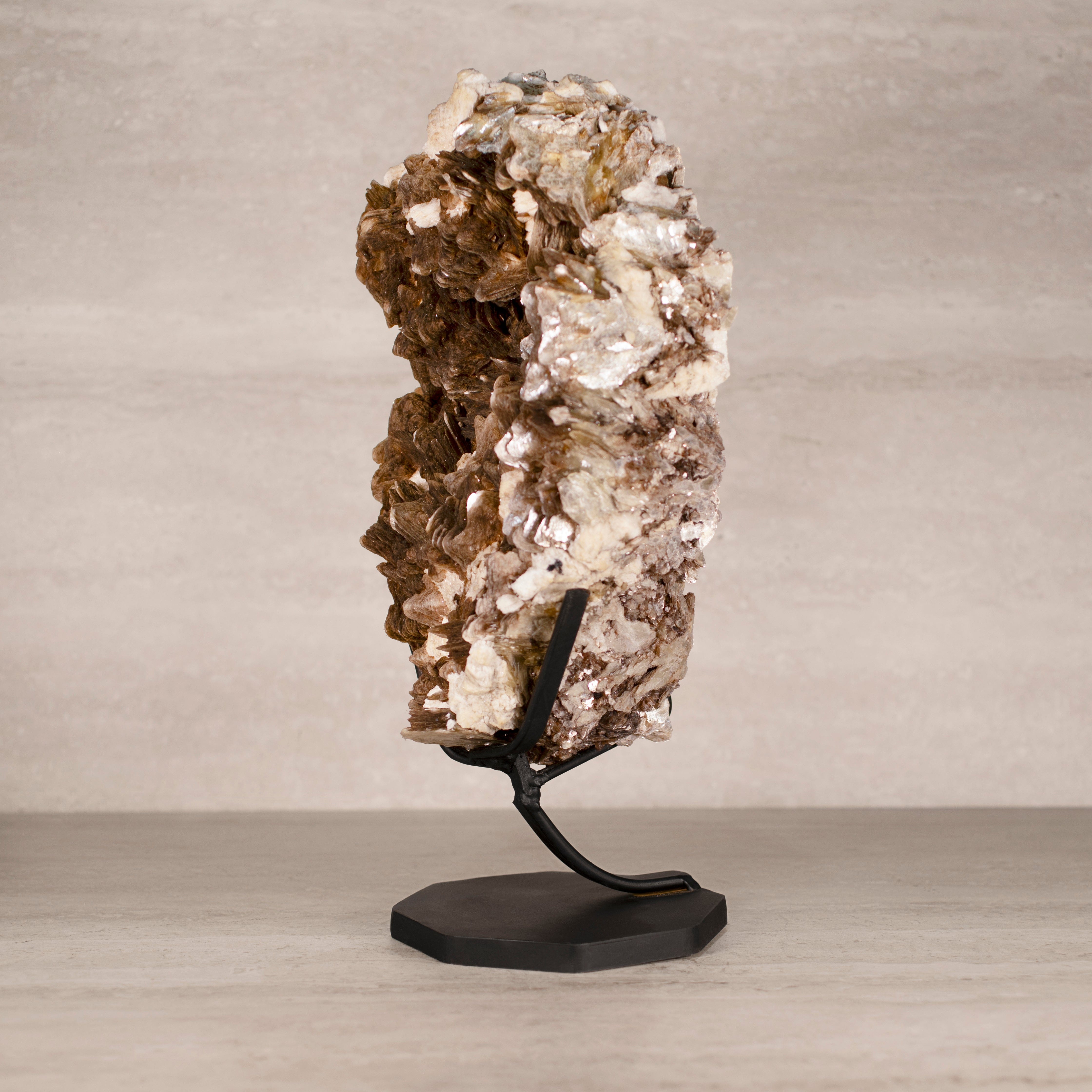 Kalifano Mica Natural Brazilian Mica & Albite on Custom Stand - 16" / 20 lbs MC4600.001