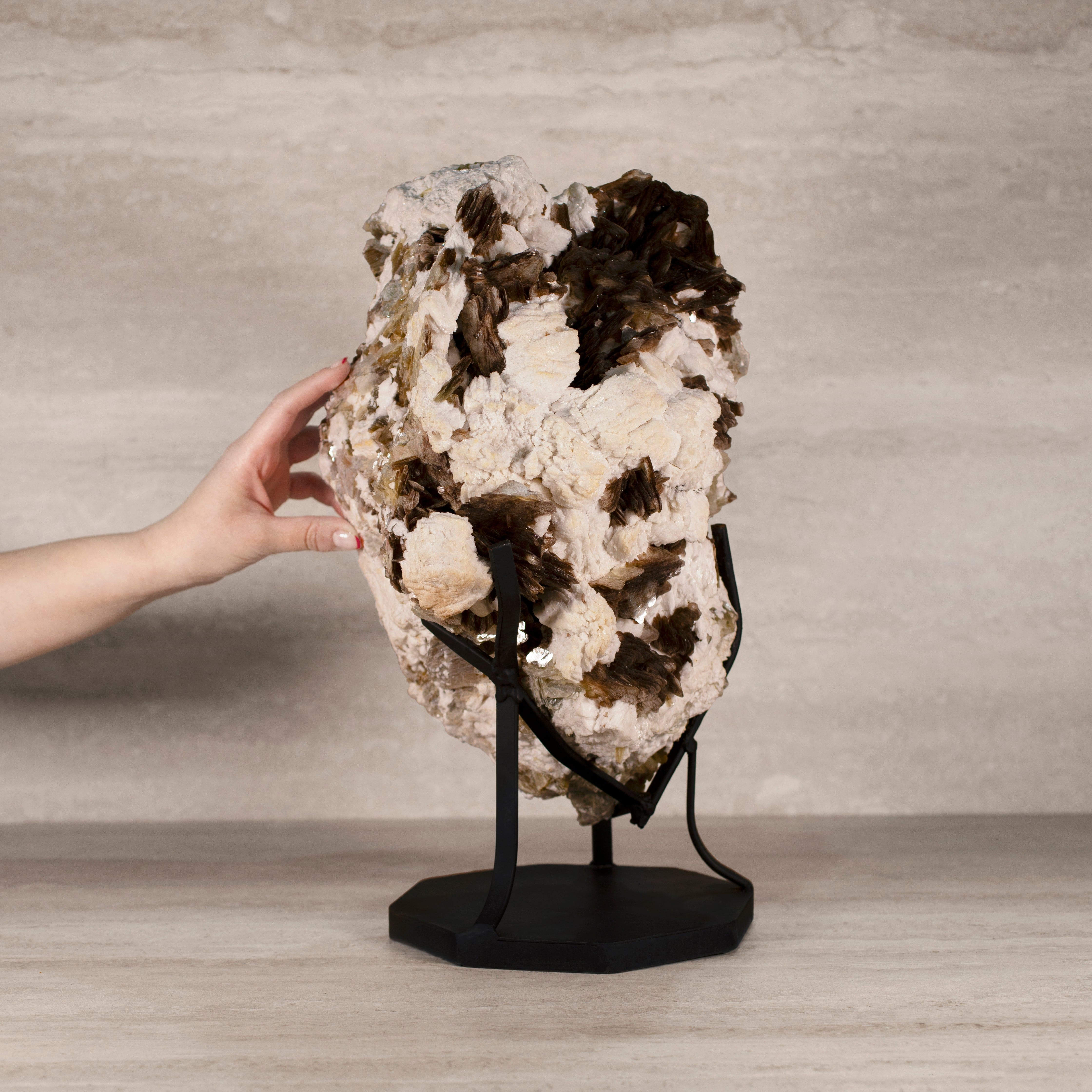 Kalifano Mica Natural Brazilian Mica & Albite on Custom Stand - 17" / 41 lbs MC9300.001