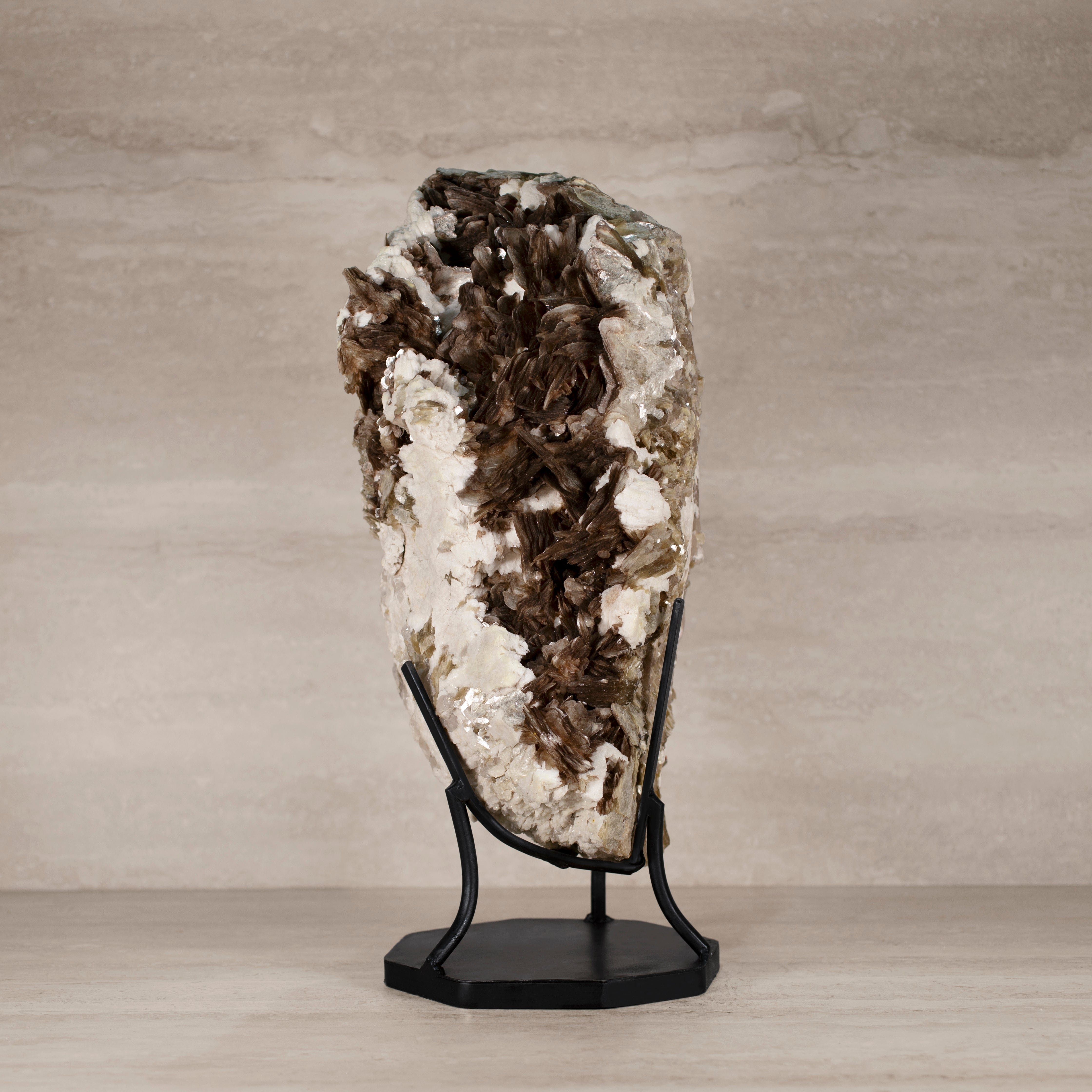 Kalifano Mica Natural Brazilian Mica & Albite on Custom Stand - 19.75" / 48 lbs MC11000.001