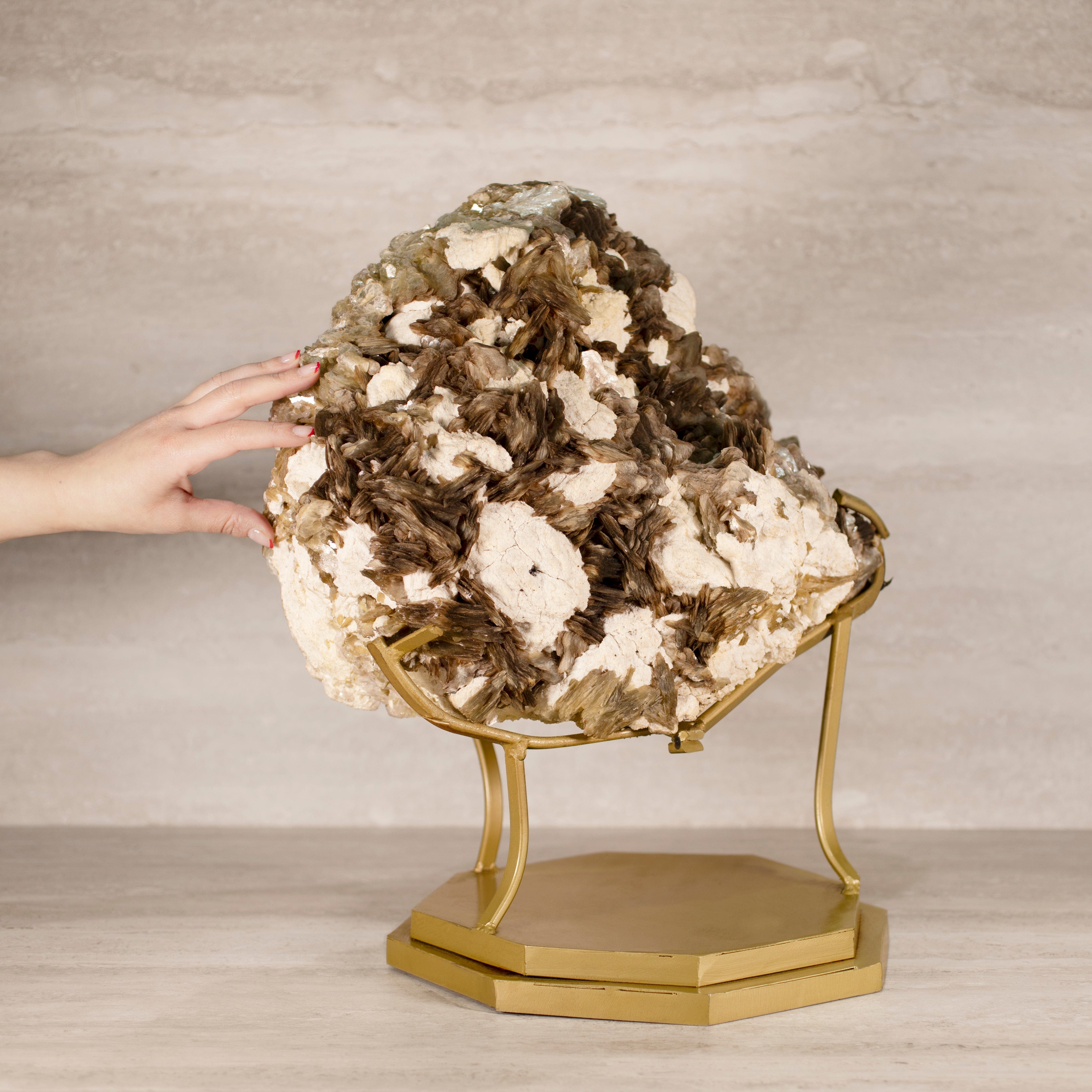 Kalifano Mica Natural Brazilian Mica & Albite on Custom Stand - 19" / 78 lbs MC17800.001