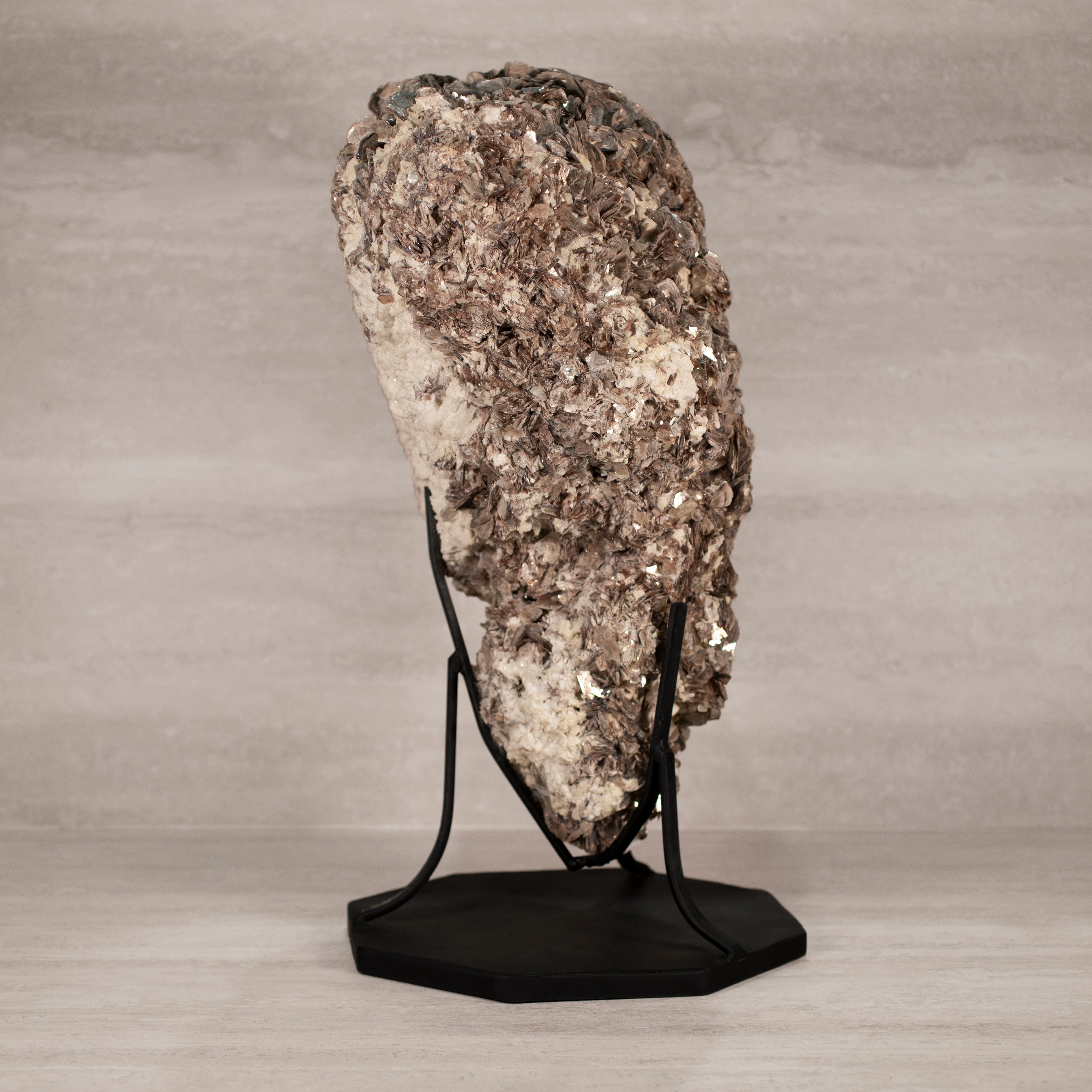 Kalifano Mica Natural Brazilian Mica & Albite on Custom Stand - 23.25" / 99 lbs MC22500.001