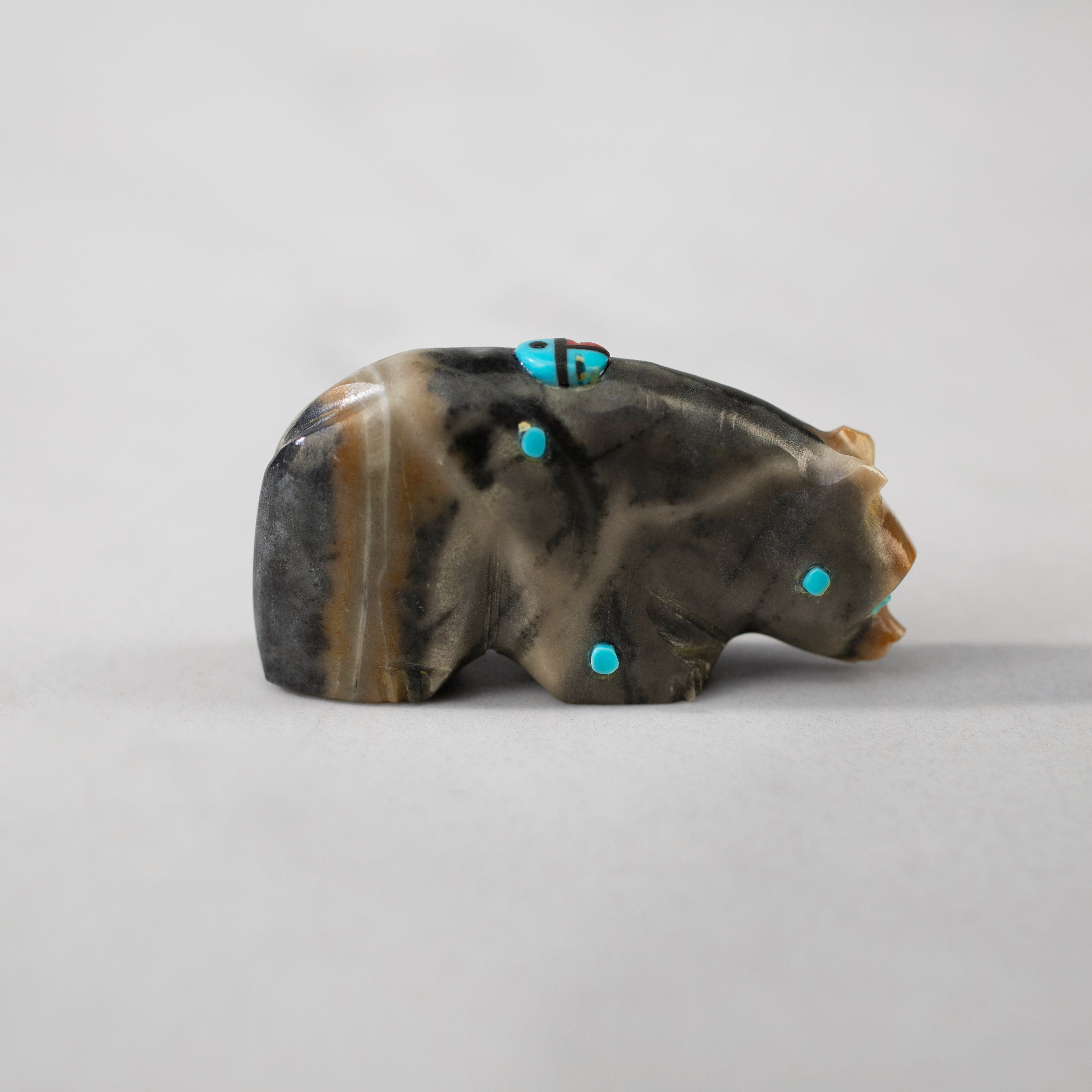 Kalifano Native American Fetish Carvings Danette Laate Picaso Marble, Turquoise, and Coral  Handmade Zuni Fetish Bear Carving NAC180.006