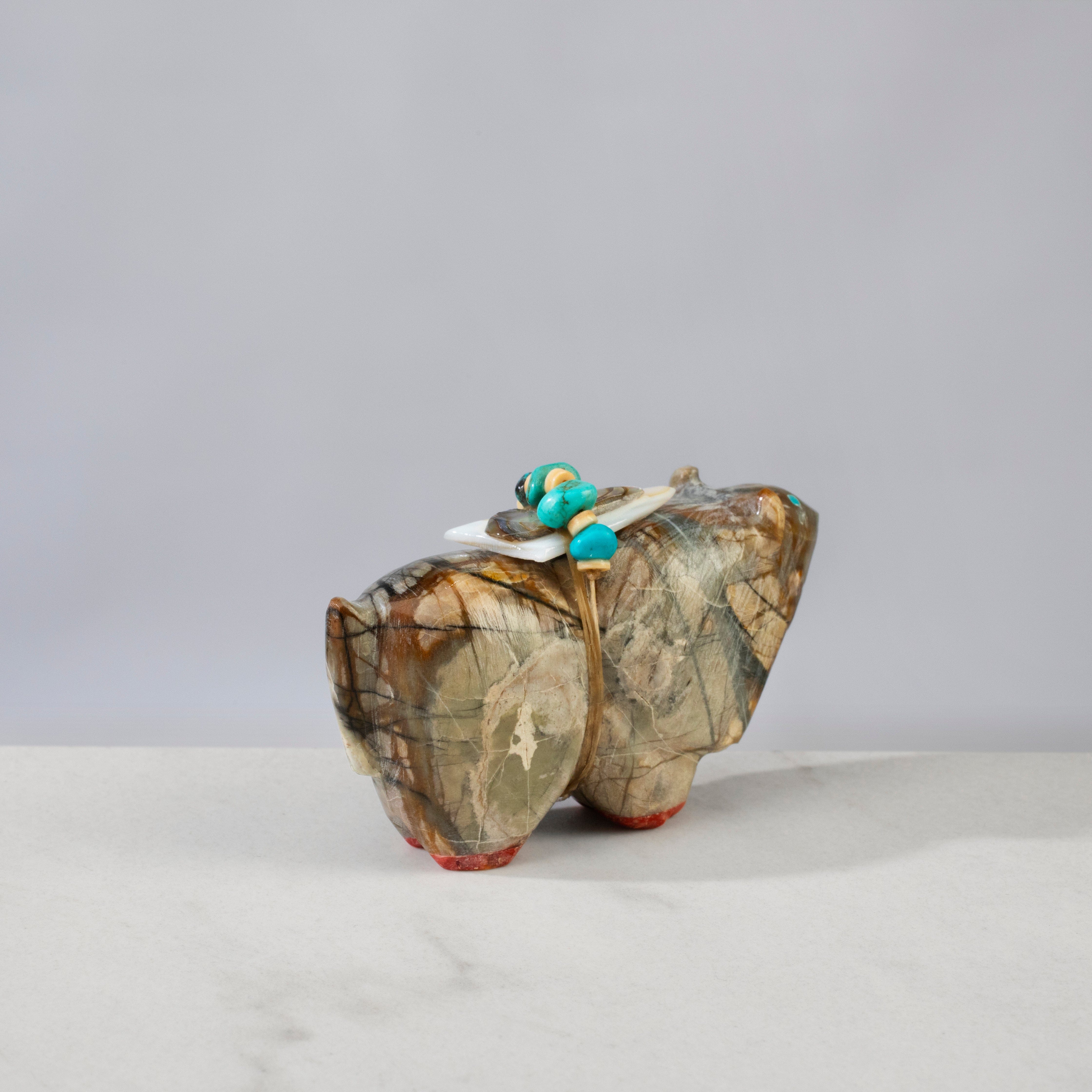 Kalifano Native American Fetish Carvings Delvin Leekya Picaso Marble Handmade Zuni Fetish Bobcat Carving NAC339.002