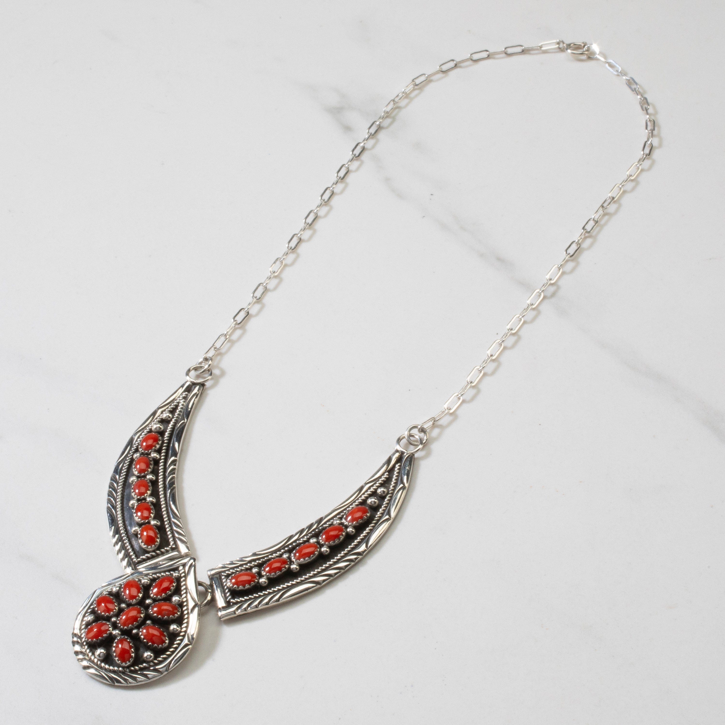 Navajo Native American Coral Jewelry Necklace C4643-04 - Adobe