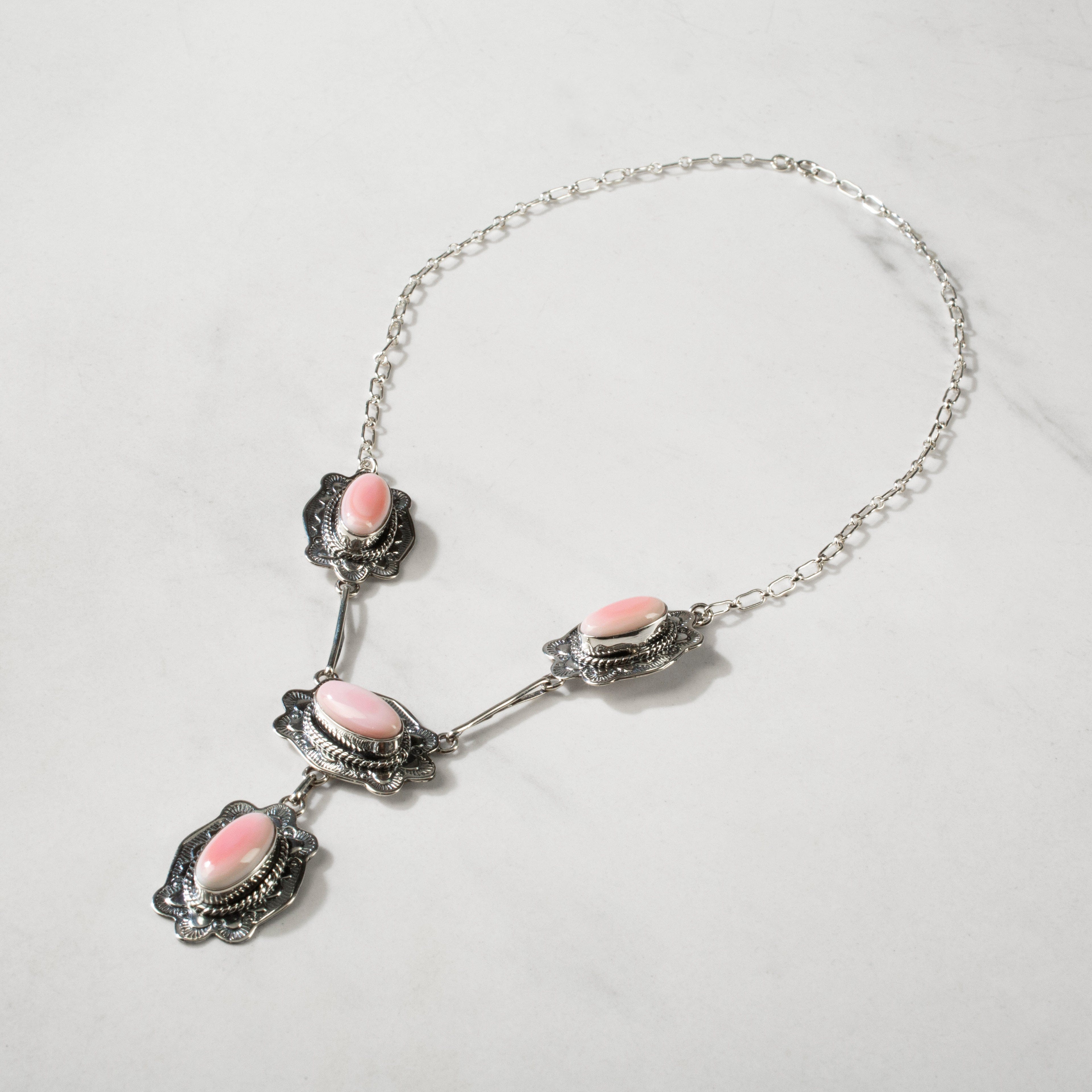 Kalifano Native American Jewelry 18" Joe Piaso Jr. Pink Conch Shell Navajo USA Native American Made 925 Sterling Silver Necklace NAN3200.002