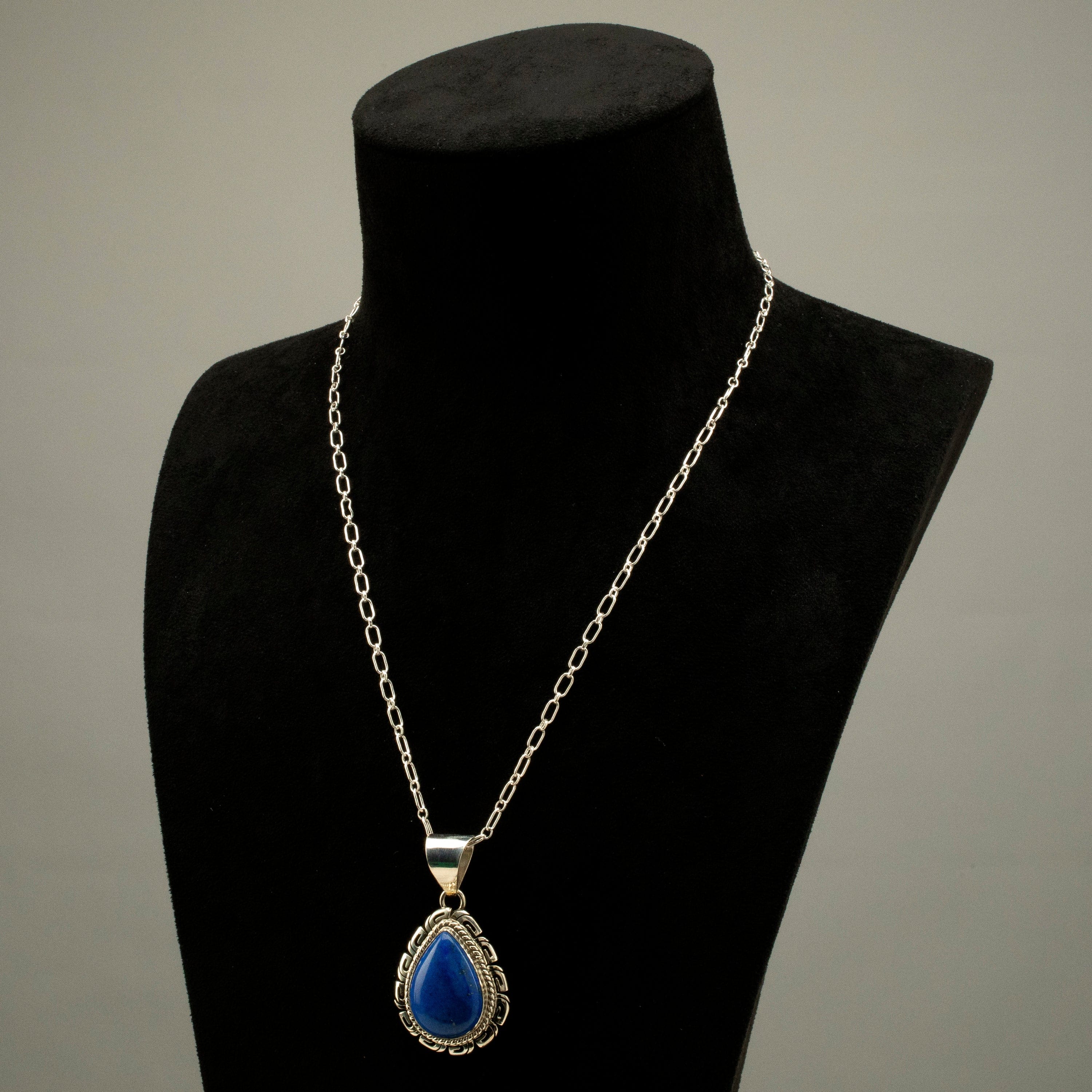 Kalifano Native American Jewelry 20" R. Hoskie Dine Lapis Teardrop USA Native American Made 925 Sterling Silver Necklace NAN700.013