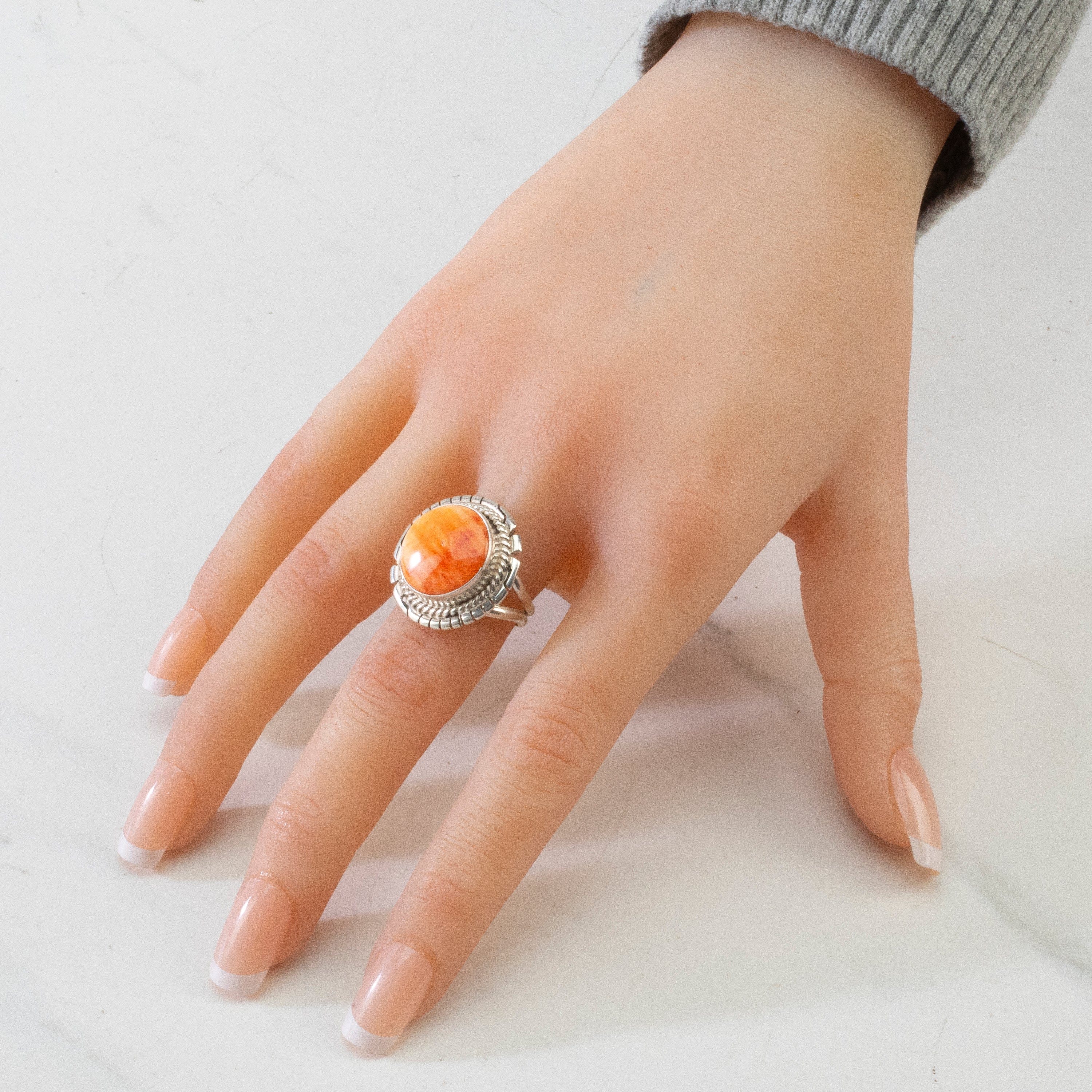 Kalifano Native American Jewelry 6.5 Jerold Francisco Spiny Oyster Navajo USA Native American Made 925 Sterling Silver Ring NAR300.096.65