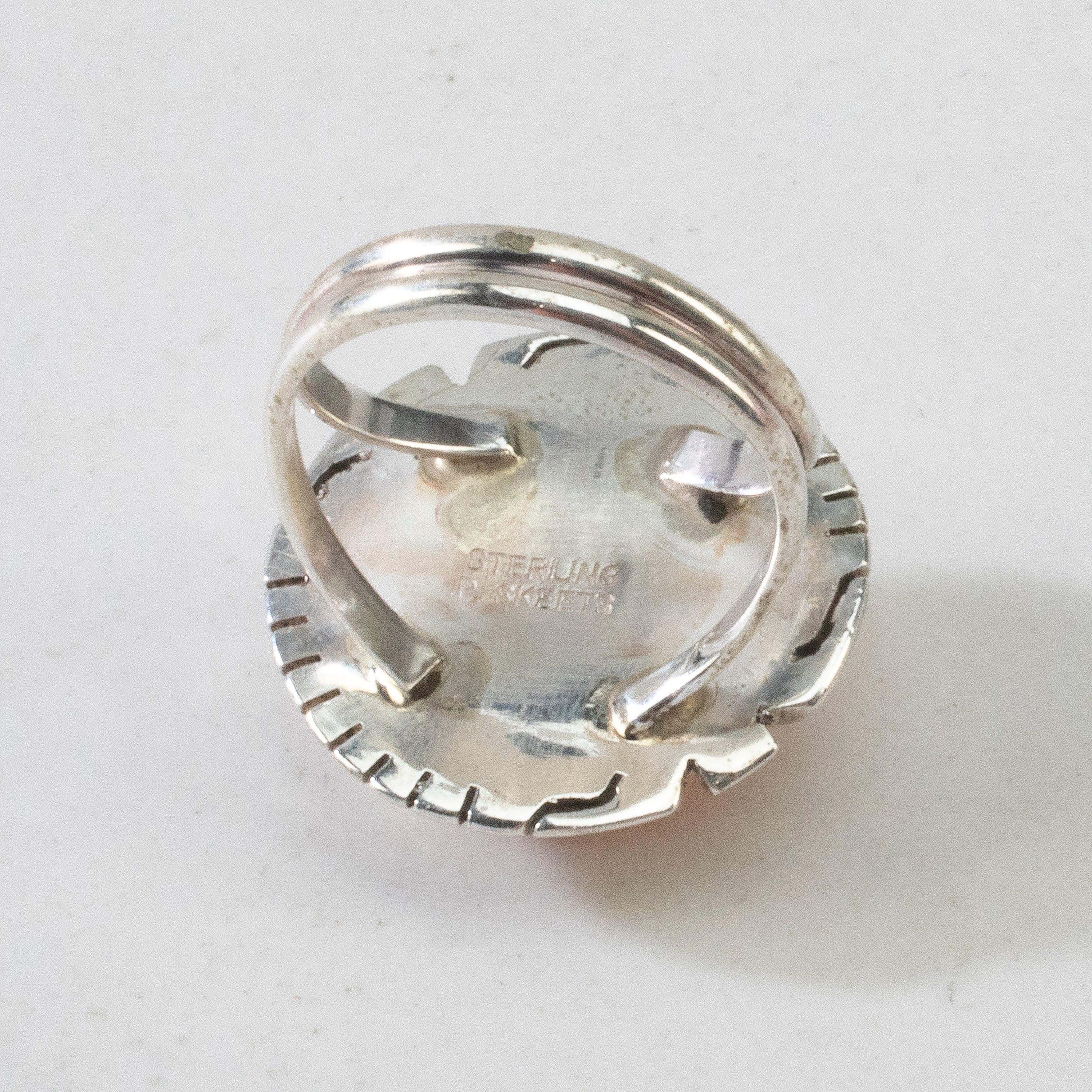 Kalifano Native American Jewelry 6.5 Jerold Francisco Spiny Oyster Navajo USA Native American Made 925 Sterling Silver Ring NAR300.096.65