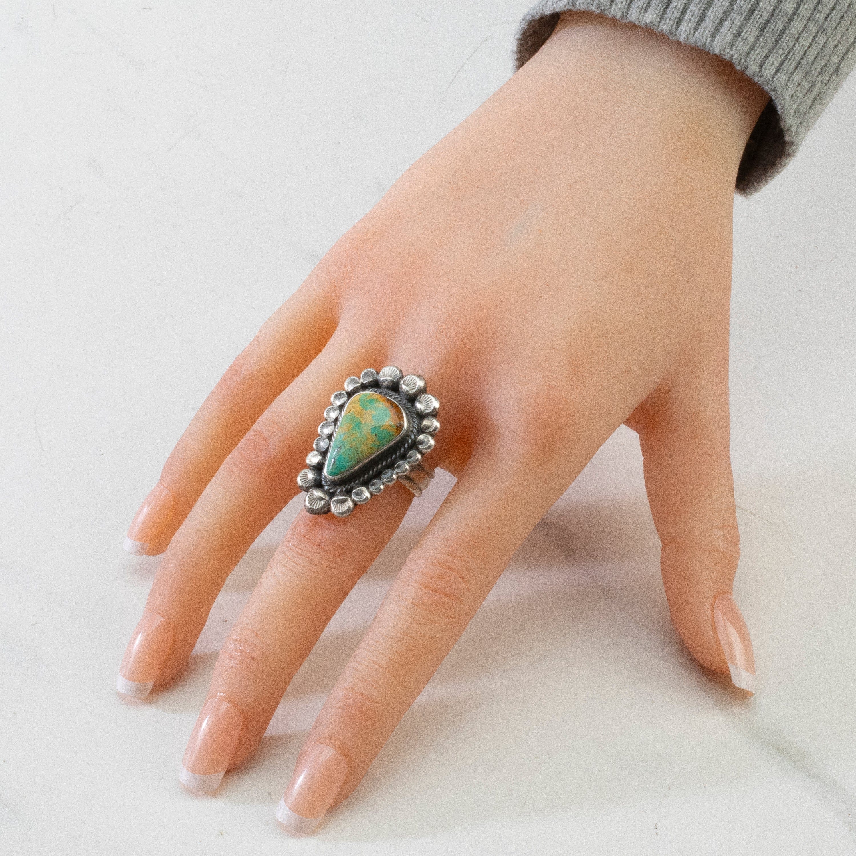 Kalifano Native American Jewelry 8 Leon Martinez Carico Lake Turquoise Navajo USA Native American Made 925 Sterling Silver Ring NAR2400.016.8