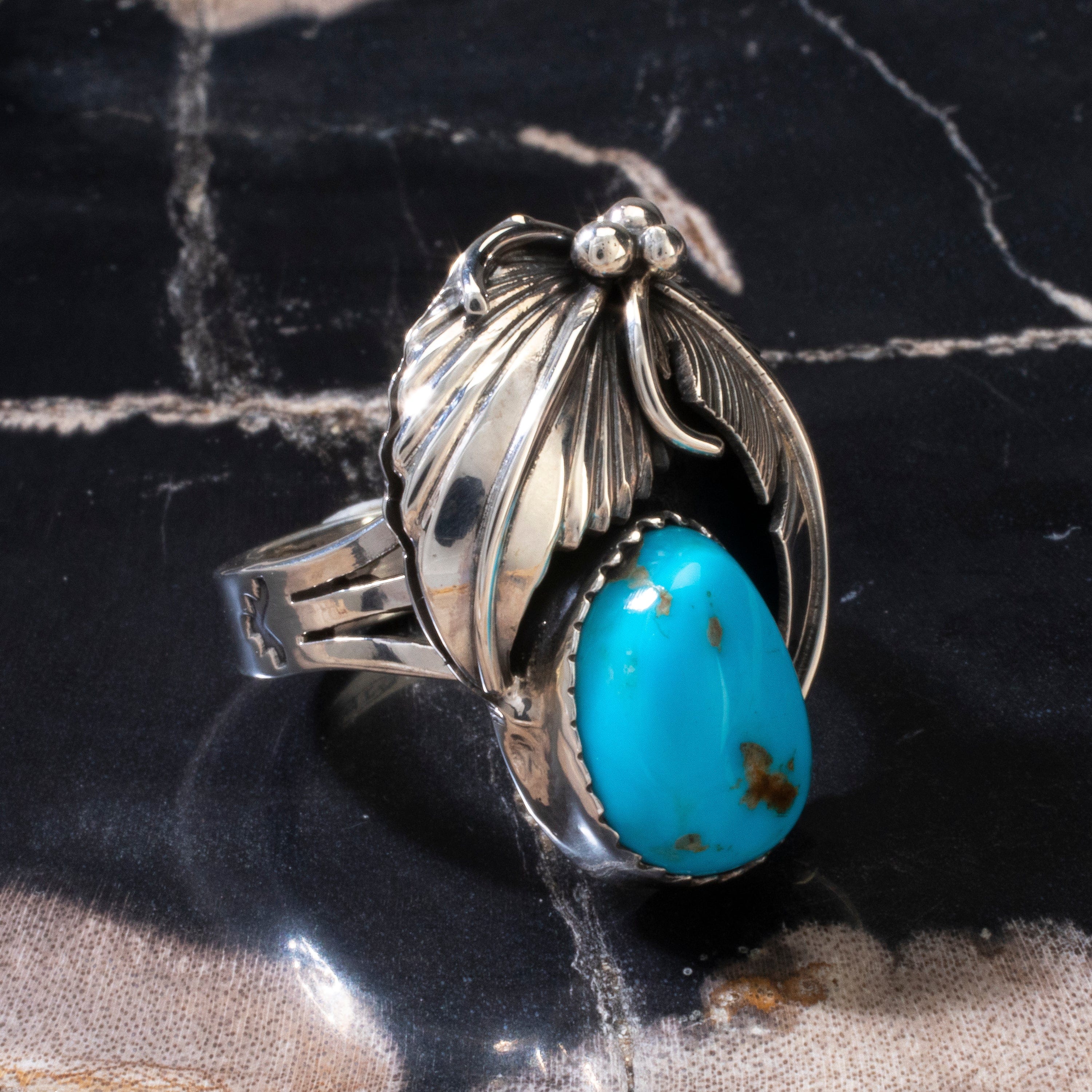 Vintage Native 2024 American Indian turquoise ring sterling silver tall braided