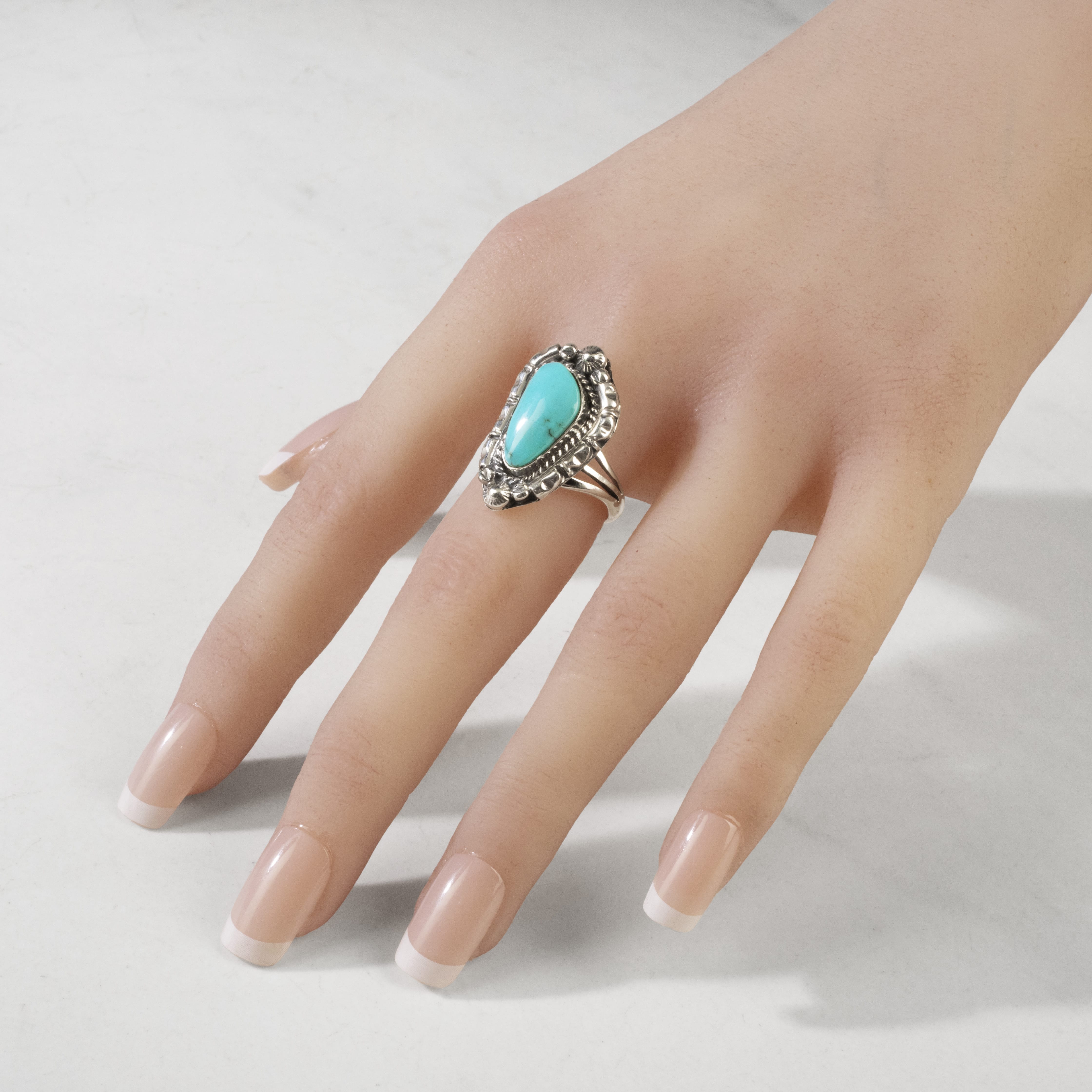 Kalifano Native American Jewelry Alice R. Sanders Kingman Turquoise Navajo USA Native American 925 Made Sterling Silver Ring