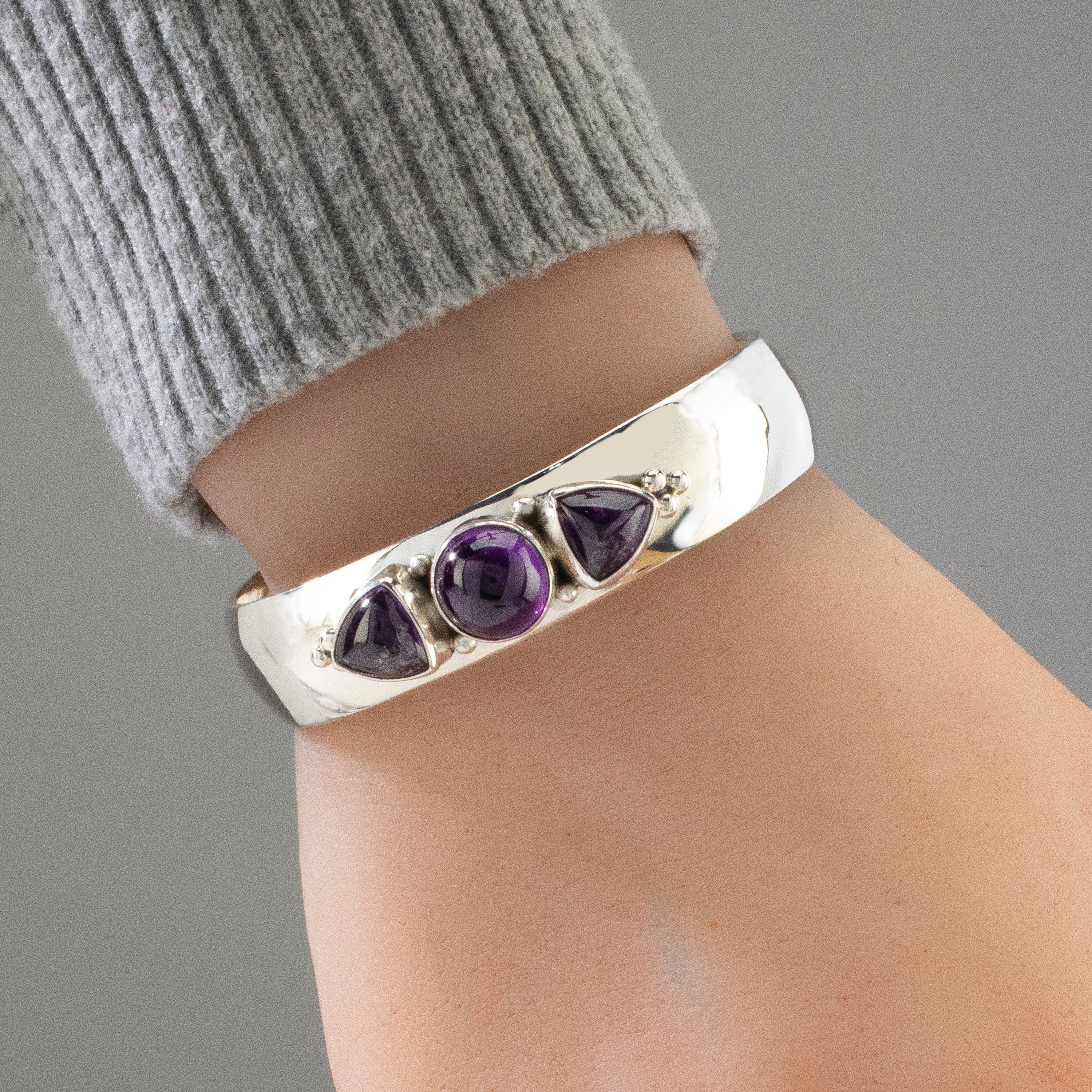 Kalifano Native American Jewelry Amethyst Livingston Navajo USA Native American Made 925 Sterling Silver Cuff NAB1000.012