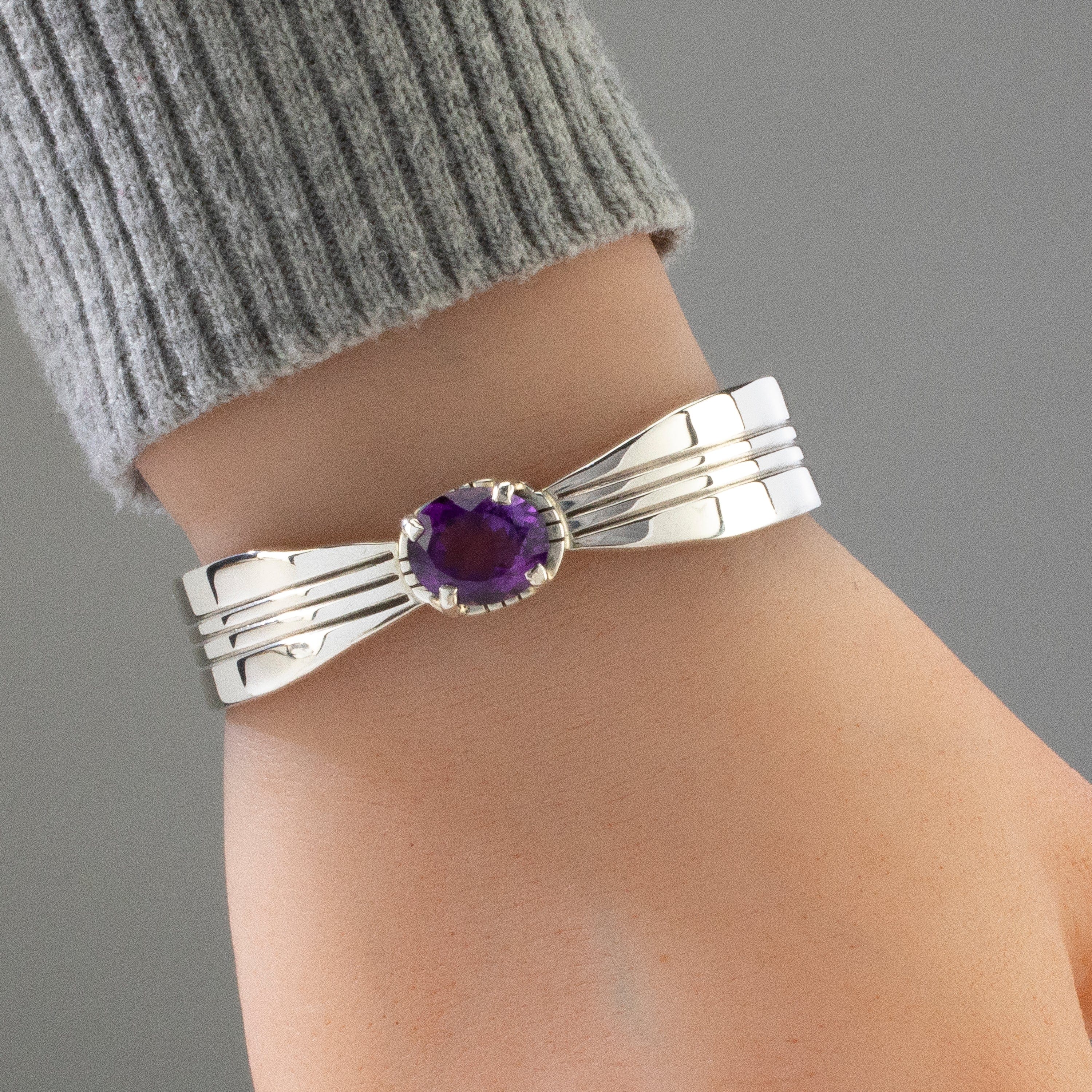 Kalifano Native American Jewelry Amethyst Navajo USA Native American Made 925 Sterling Silver Cuff NAB1000.011