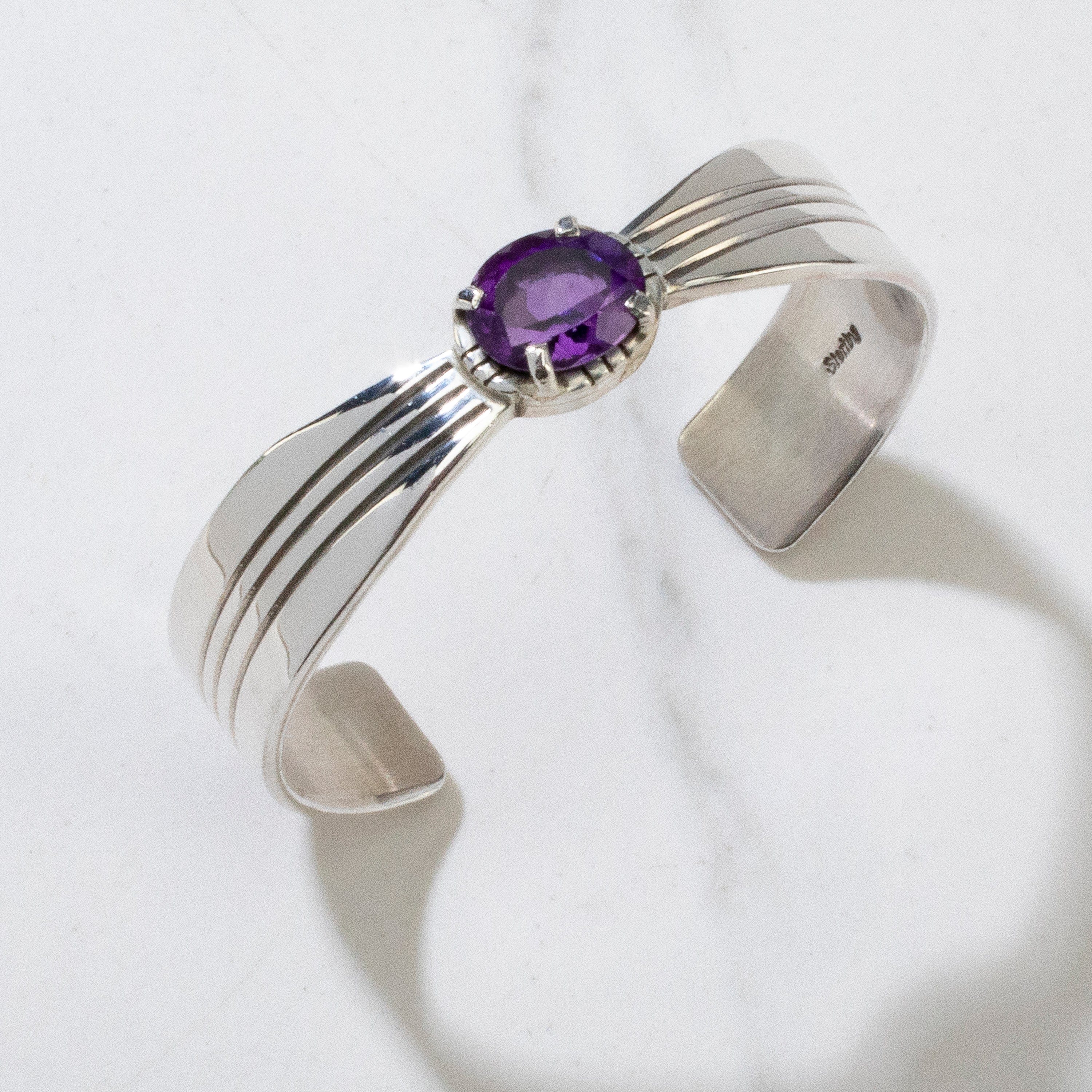 Kalifano Native American Jewelry Amethyst Navajo USA Native American Made 925 Sterling Silver Cuff NAB1000.011