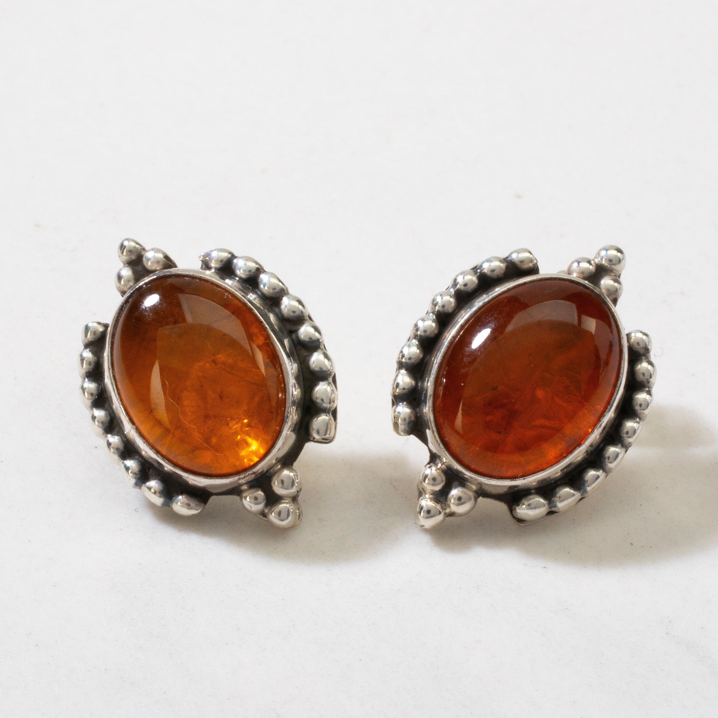 Kalifano Native American Jewelry Baltic Amber Navajo USA Native American Made 925 Sterling Silver Earrings with Stud Backing NAE200.019