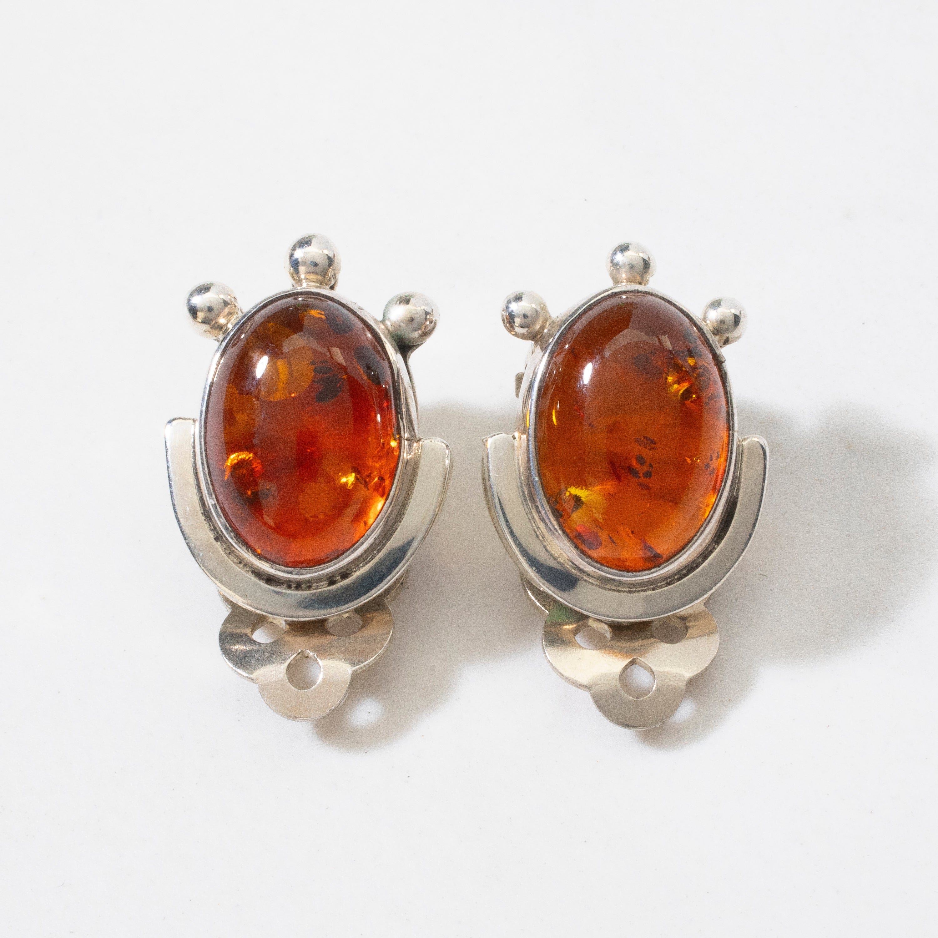 Kalifano Native American Jewelry Baltic Amber Oval USA Native American Made 925 Sterling Silver Earrings with Stud Backing NAE250.010