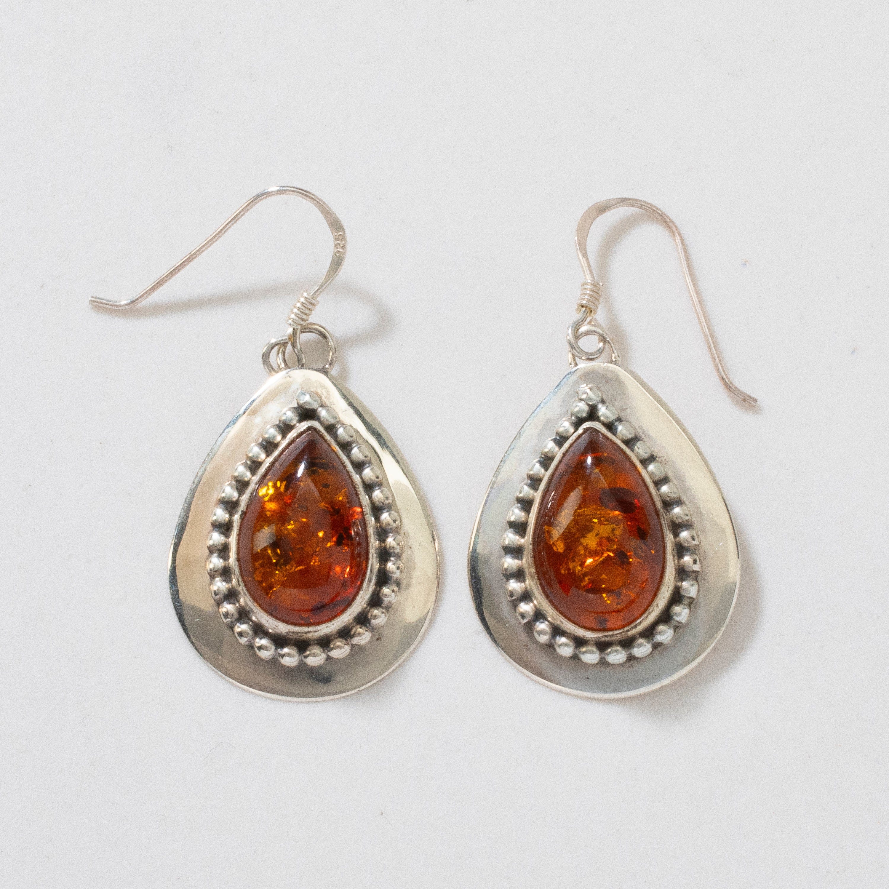 Kalifano Native American Jewelry Baltic Amber Teardrop Navajo USA Native American Made 925 Sterling Silver Earrings with French Hook NAE300.028