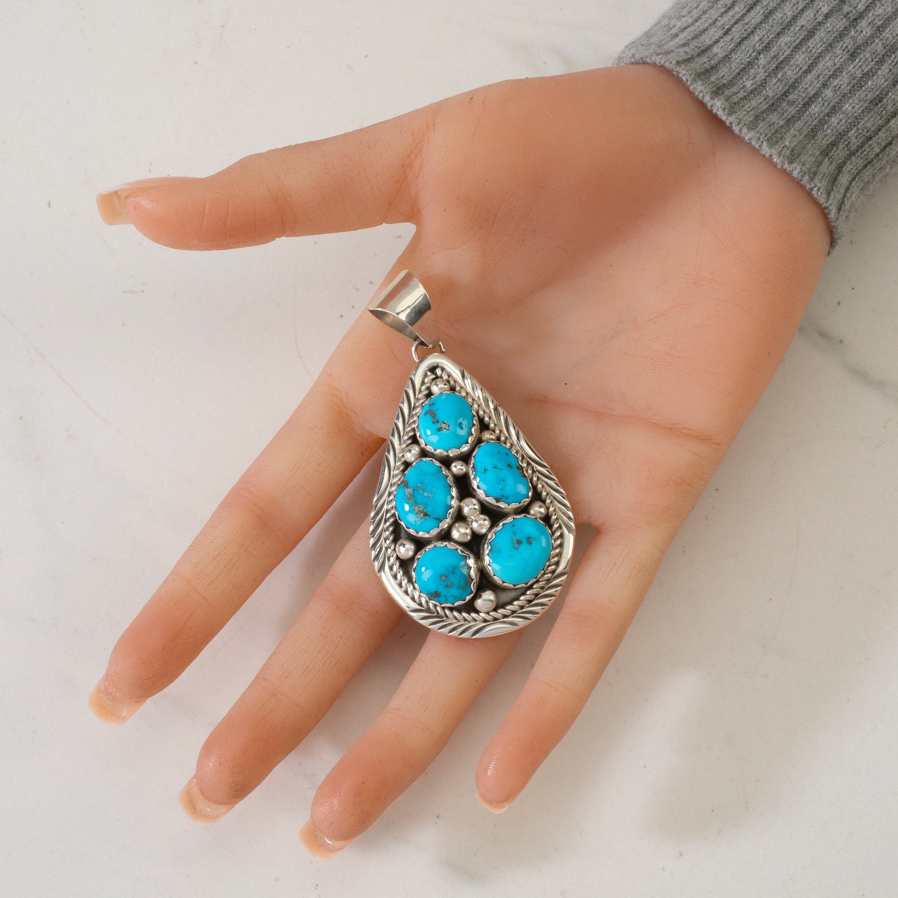 THE BEAUTY OF NAVAJO JEWELRY