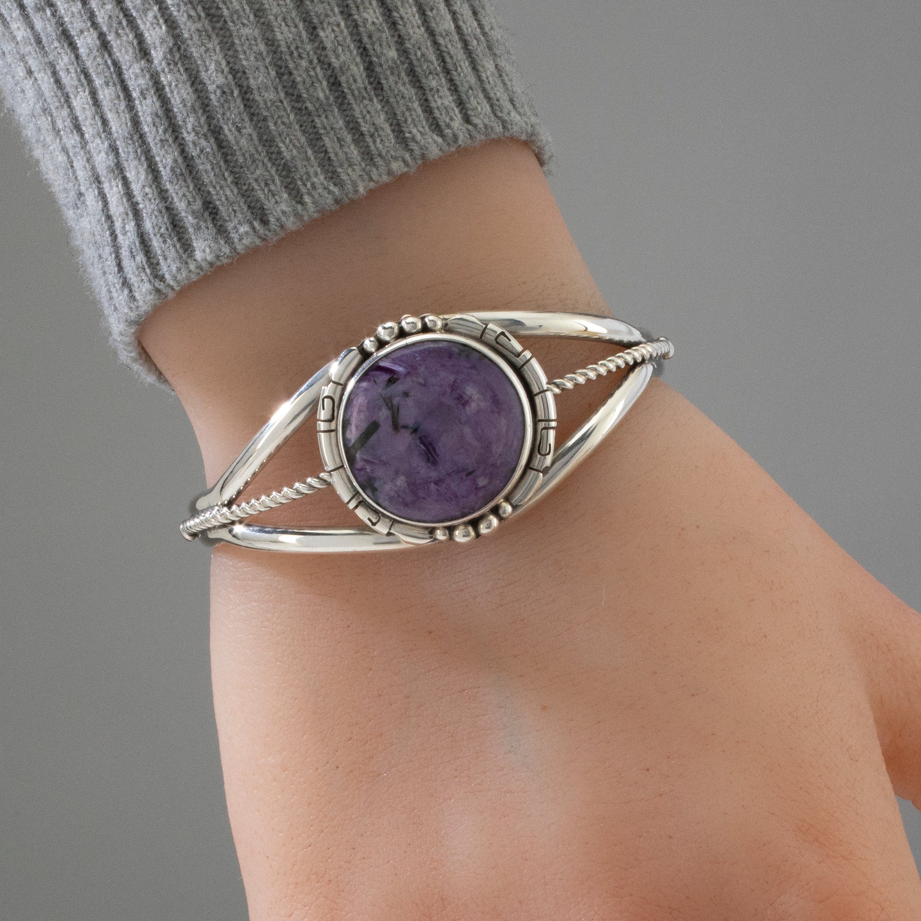 Kalifano Native American Jewelry Charoite Navajo USA Native American Made 925 Sterling Silver Cuff NAB700.021