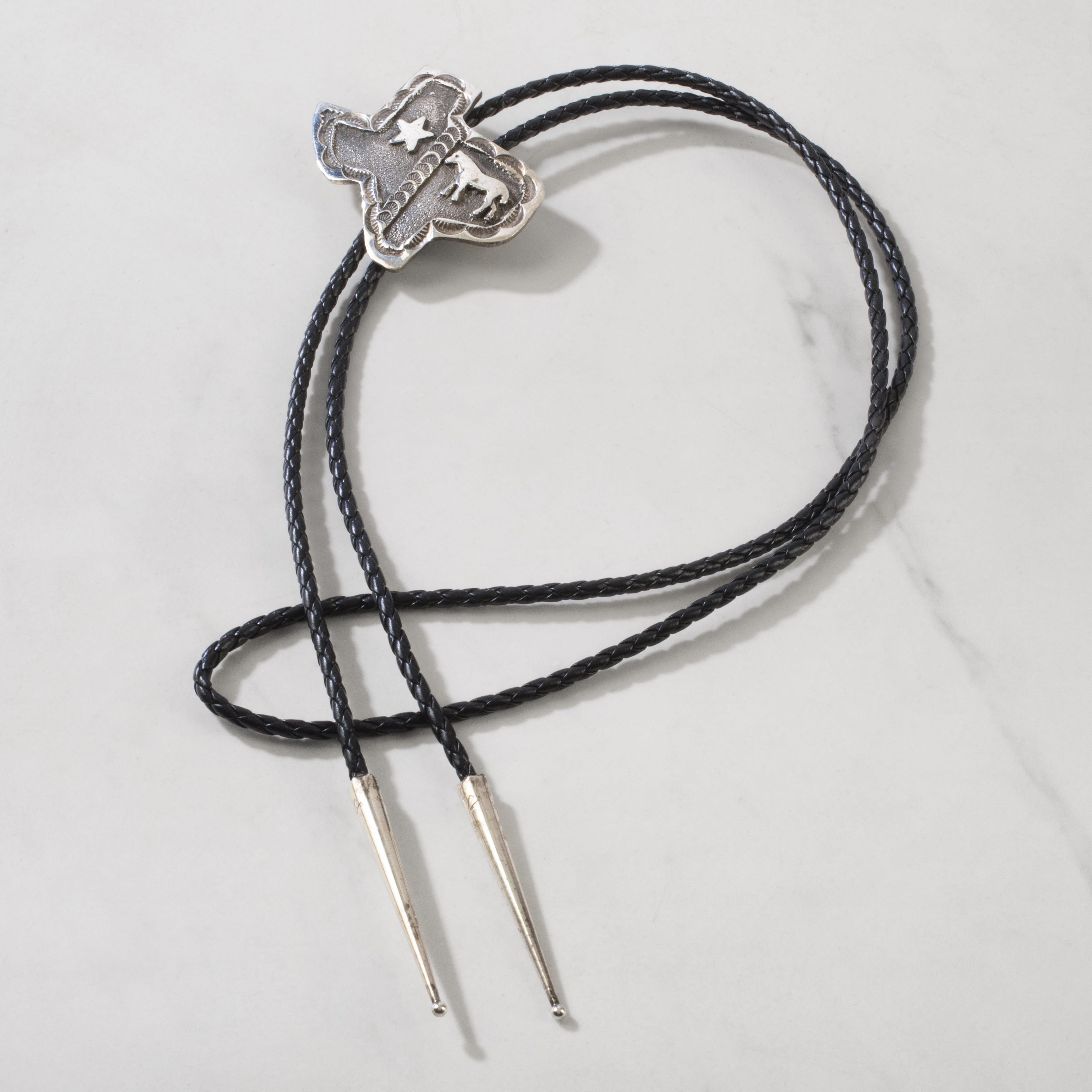Kalifano Native American Jewelry Emerson Kinsel Navajo Texas USA Native American Made 925 Sterling Silver Bolo Tie NABT550.002
